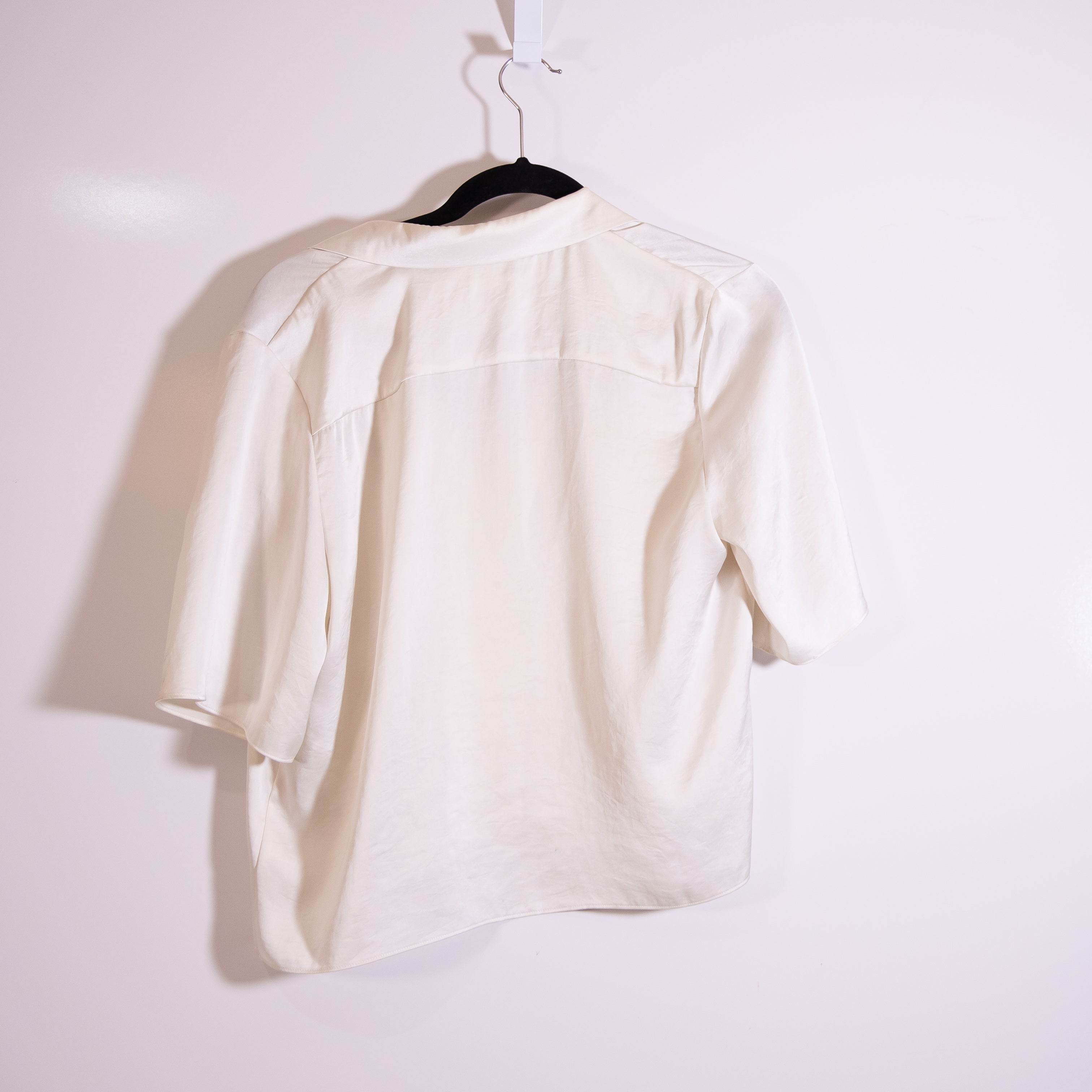 Wilfred Aritzia Beso Short Sleeve Collared Button Up Crepe Satin Blouse Shirt S