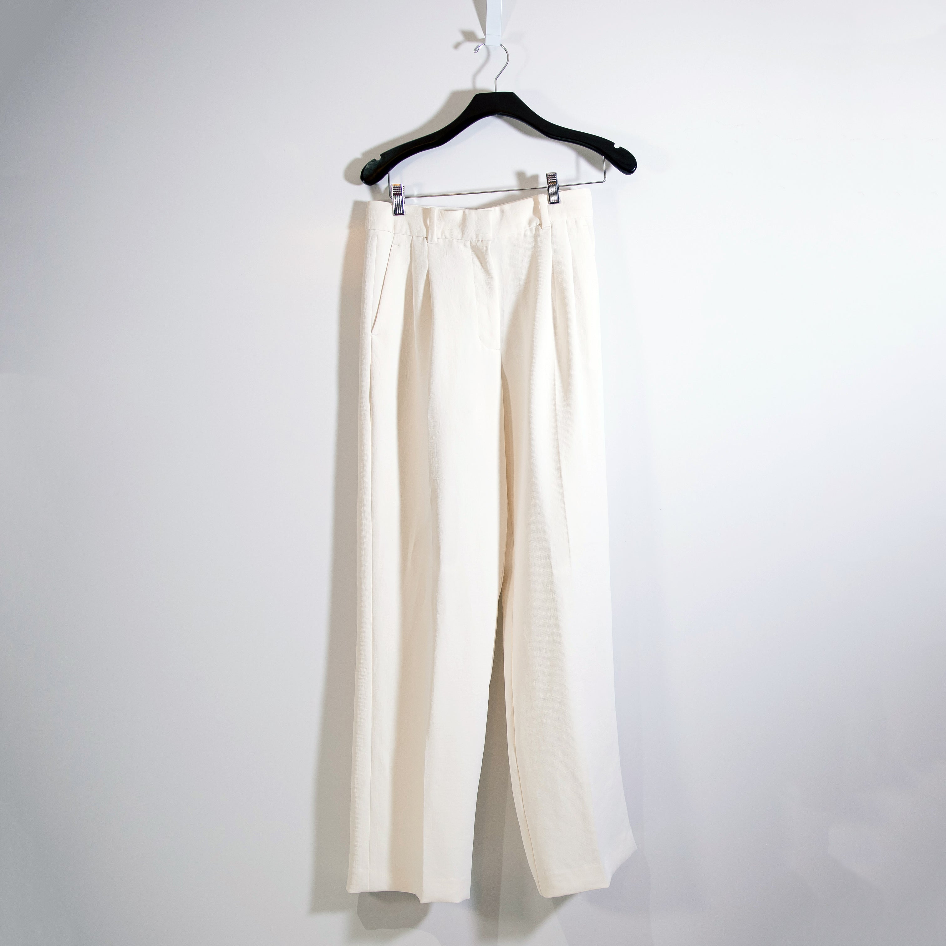 Wilfred Aritzia The Effortless High Waisted Wide Leg Japanese Crepe Trouser Pant