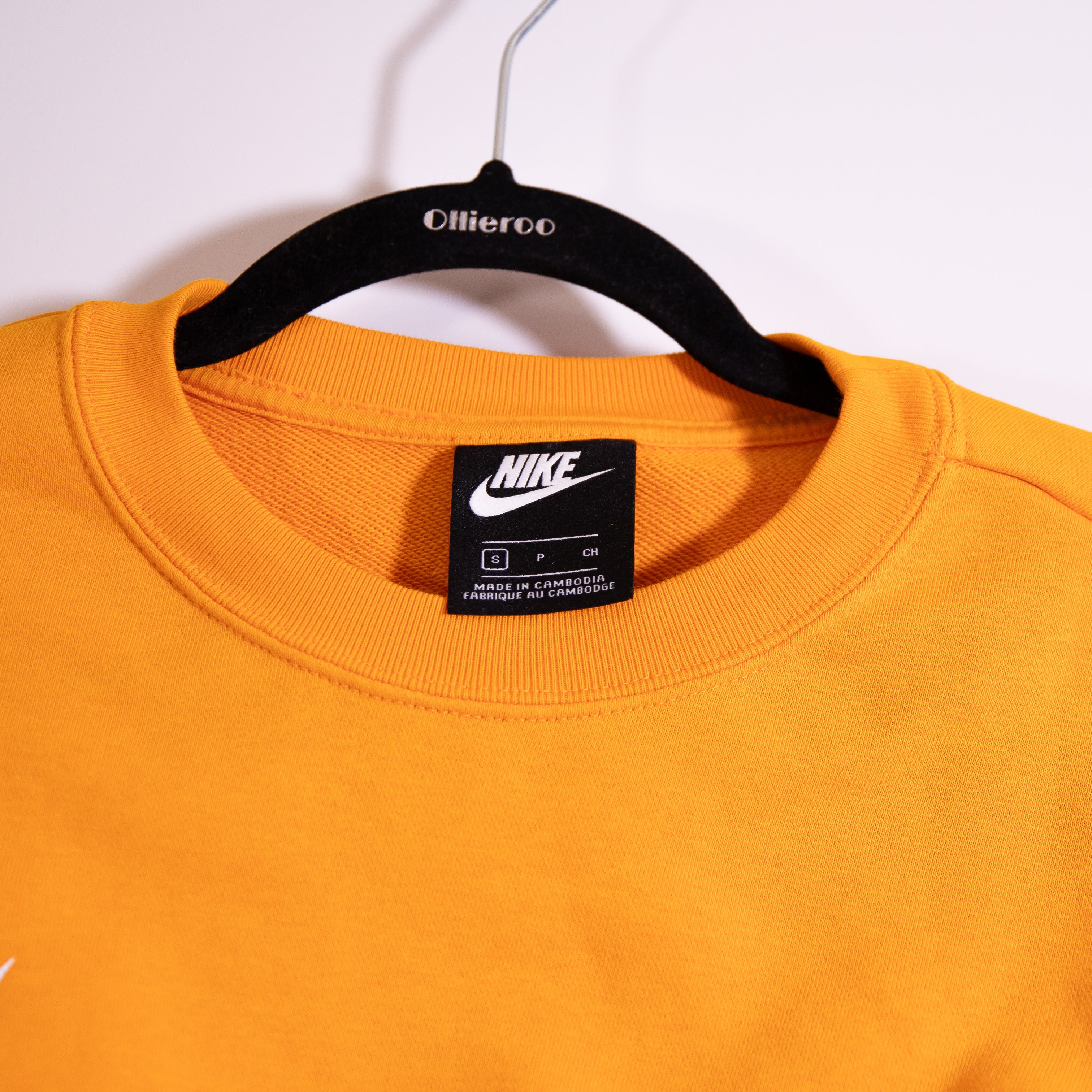 Nike Sportswear Swoosh Crew Neck Terry Lined Banded Waist Pullover Sweater Small