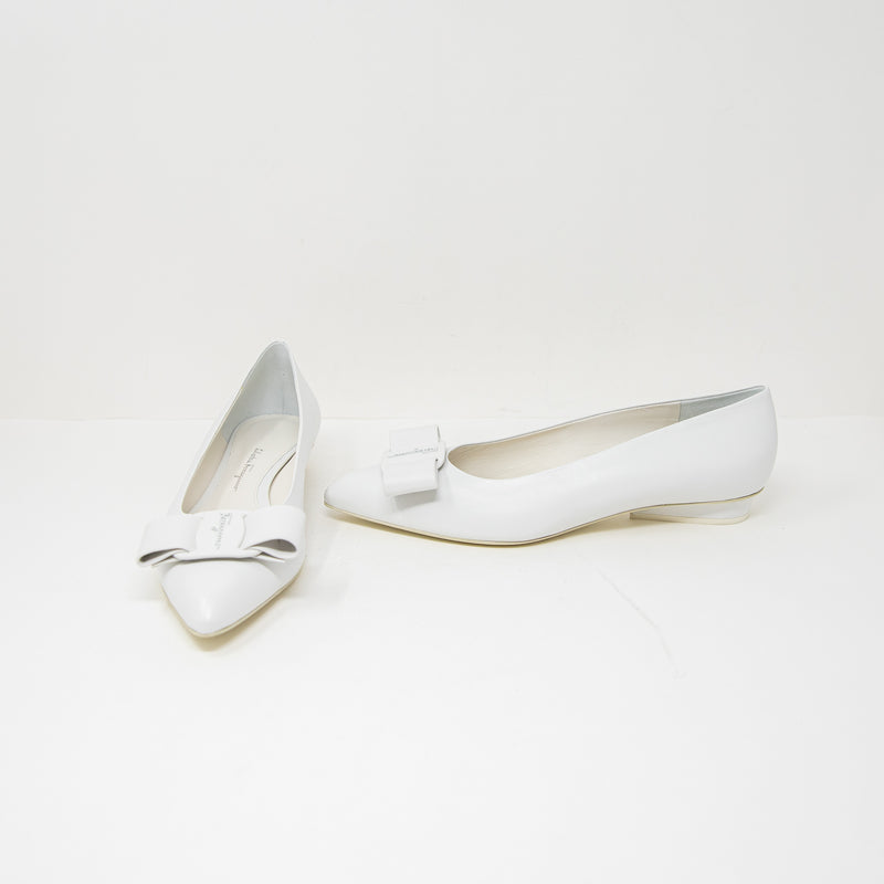 NEW Salvatore Ferragamo Viva Genuine Leather Pointed Toe Bow Flats Shoes White