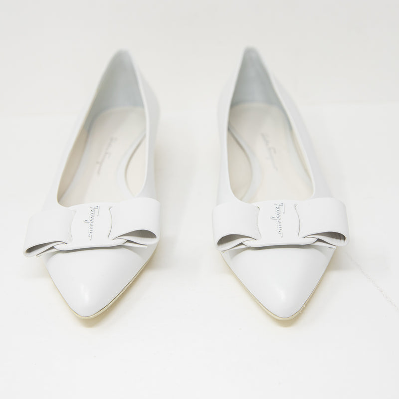 NEW Salvatore Ferragamo Viva Genuine Leather Pointed Toe Bow Flats Shoes White