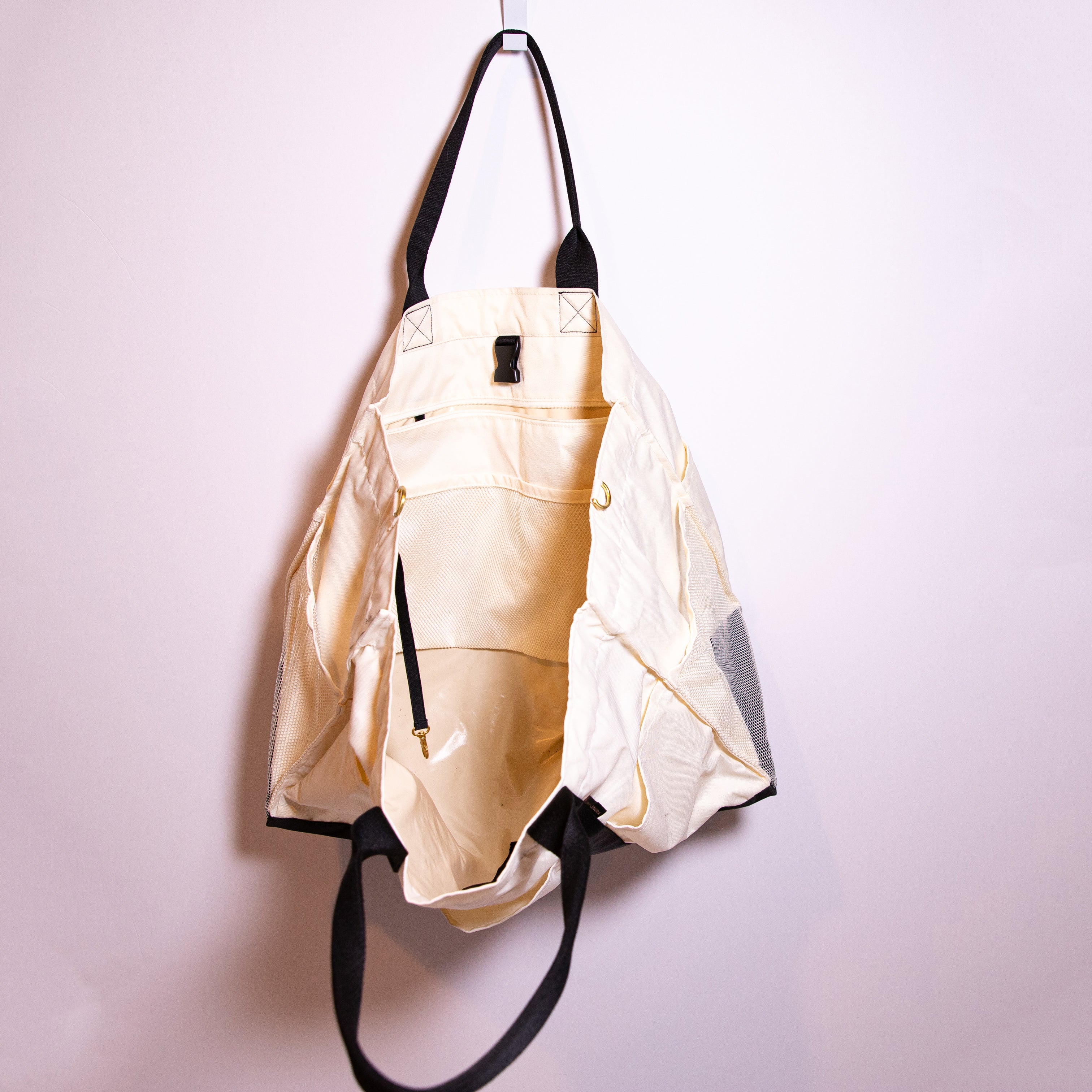 Logan + Lenora Water Resistant Canvas Oversized Boat Beach Travel Tote Bag Purse