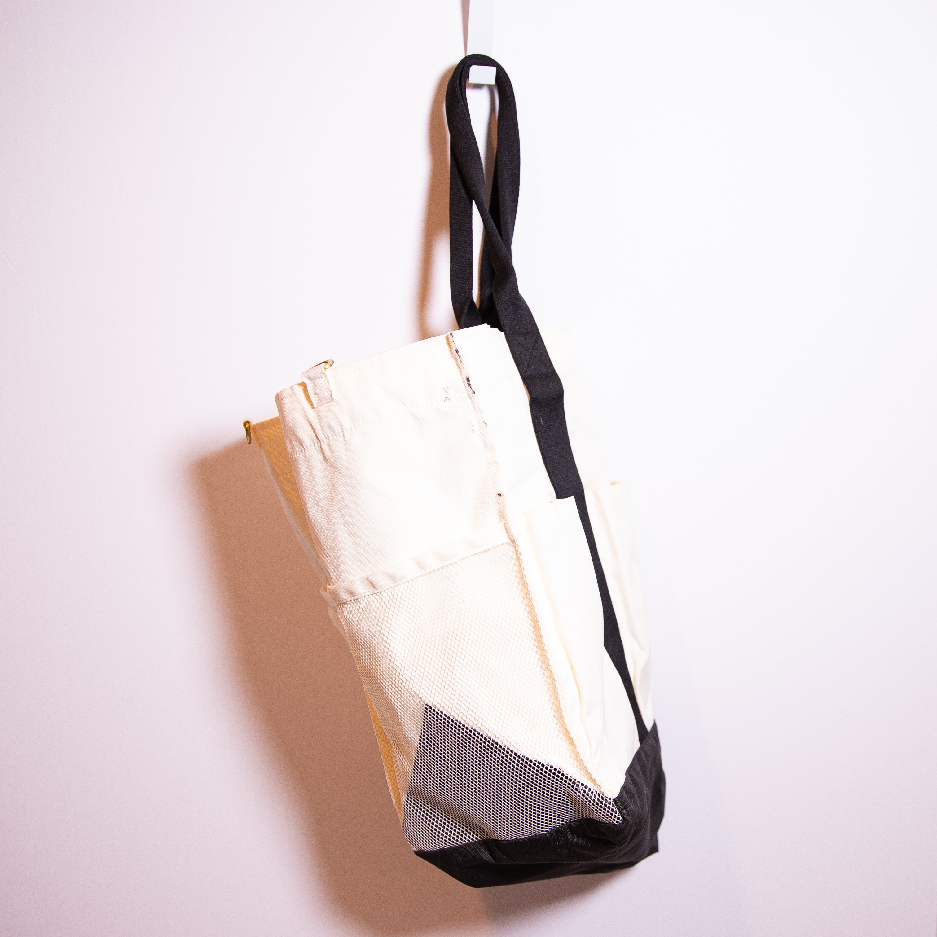 Logan + Lenora Water Resistant Canvas Oversized Boat Beach Travel Tote Bag Purse