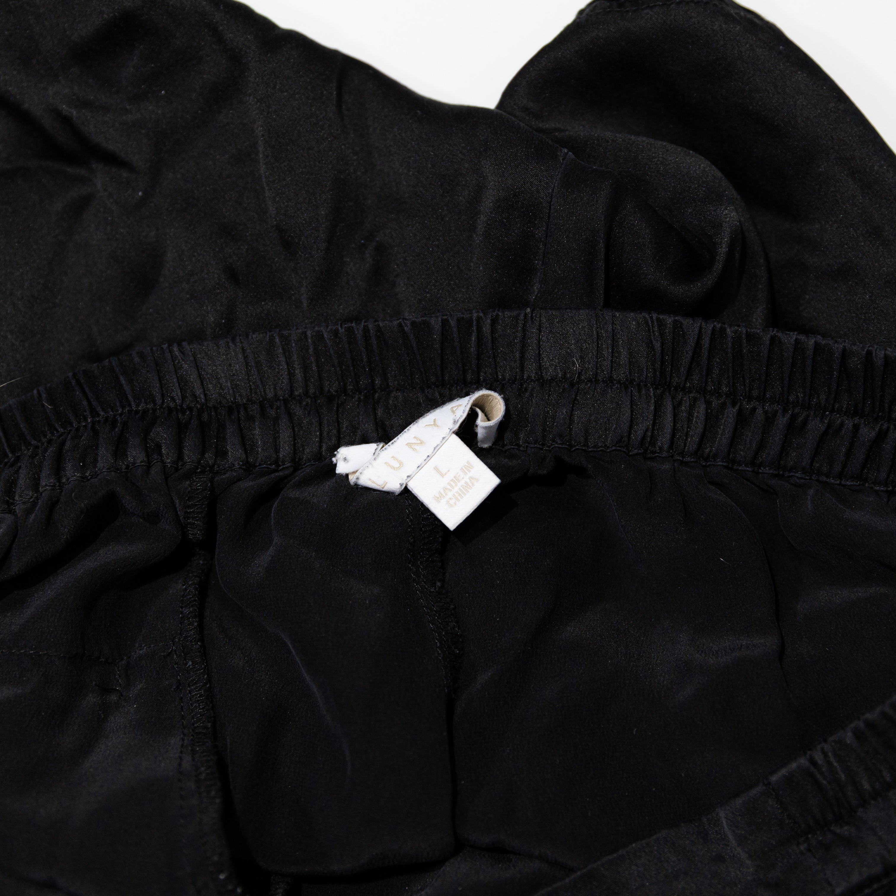Lunya Washable Silk Pull On Lounge Pajama Sleep Mini Shorts Black Large