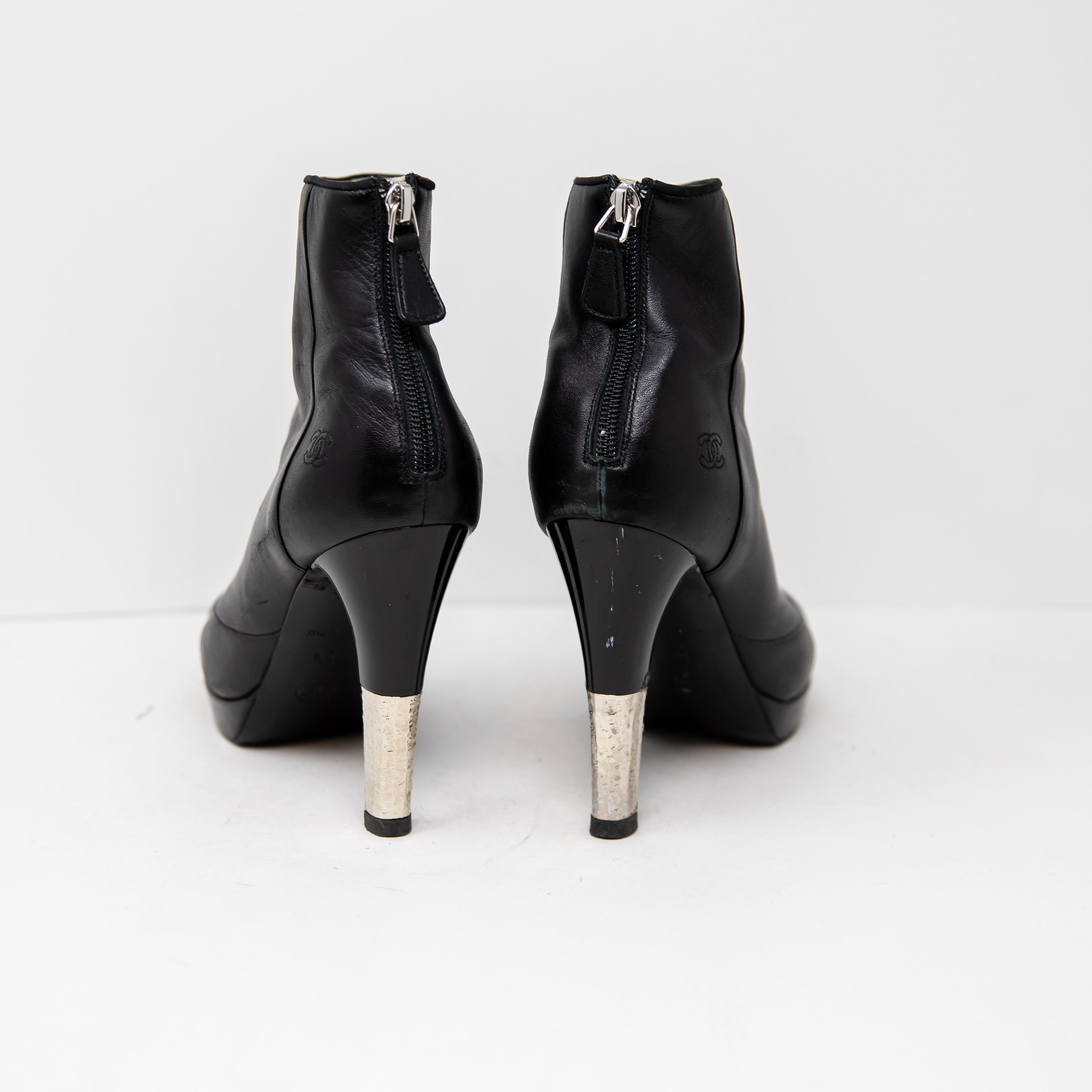 Chanel Genuine Leather Cap Toe Hammered High Heel Ankle Booties Shoes Black 38.5