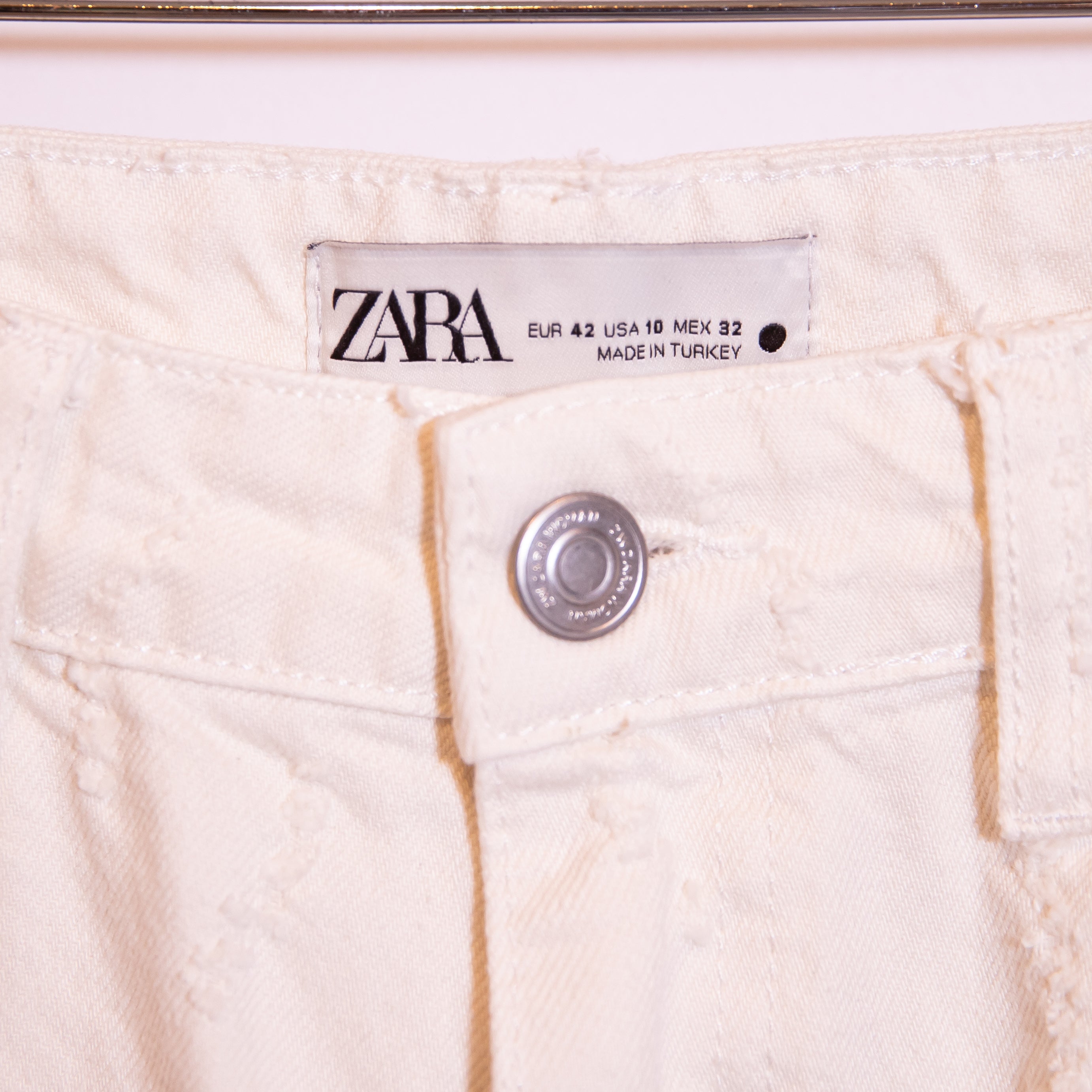 Zara High Waisted Cotton Embroidered Textured Straight Leg White Denim Pants 10