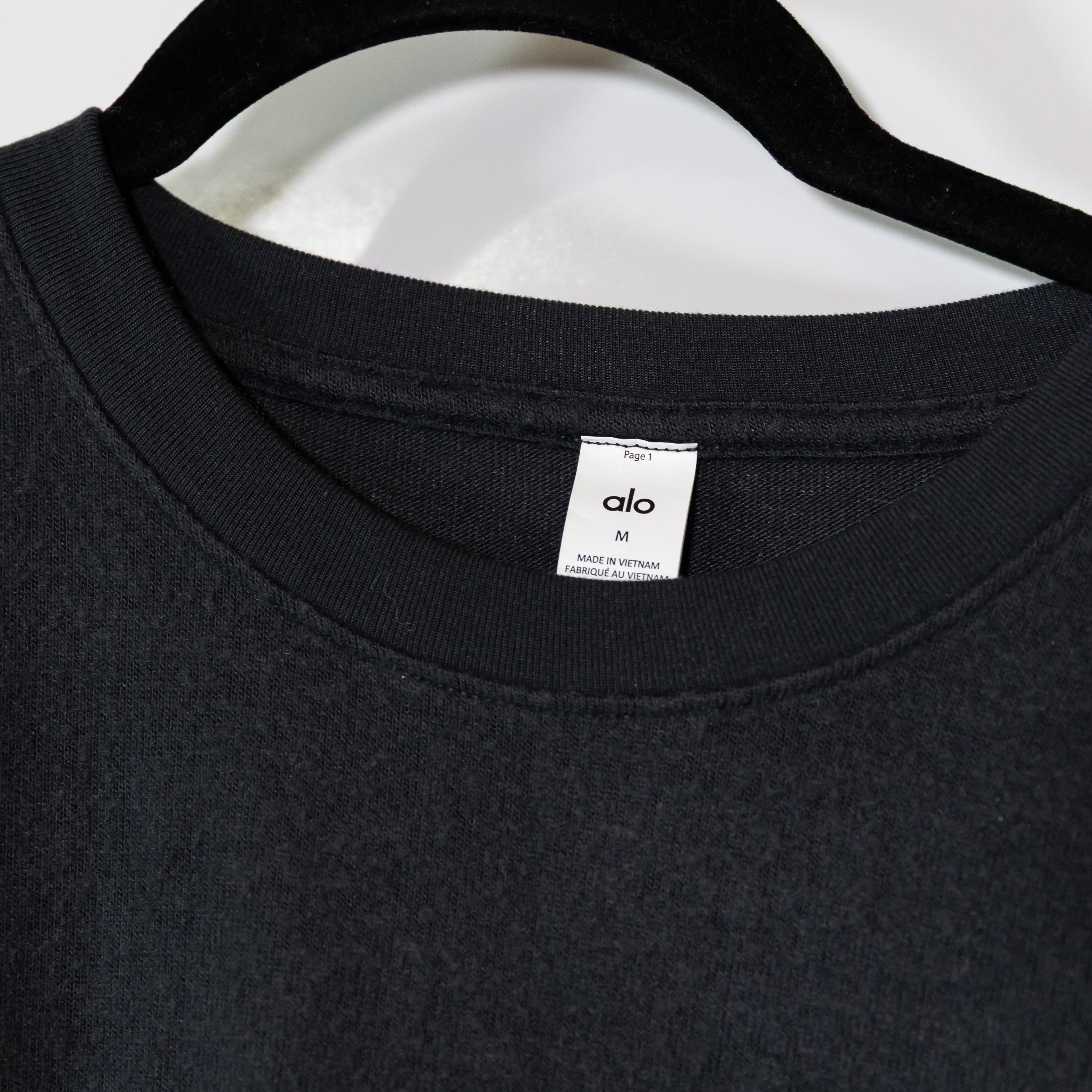 Alo Yoga Women's Soho Pullover Crew Neck Long Sleeve Sweater Charcoal Black M