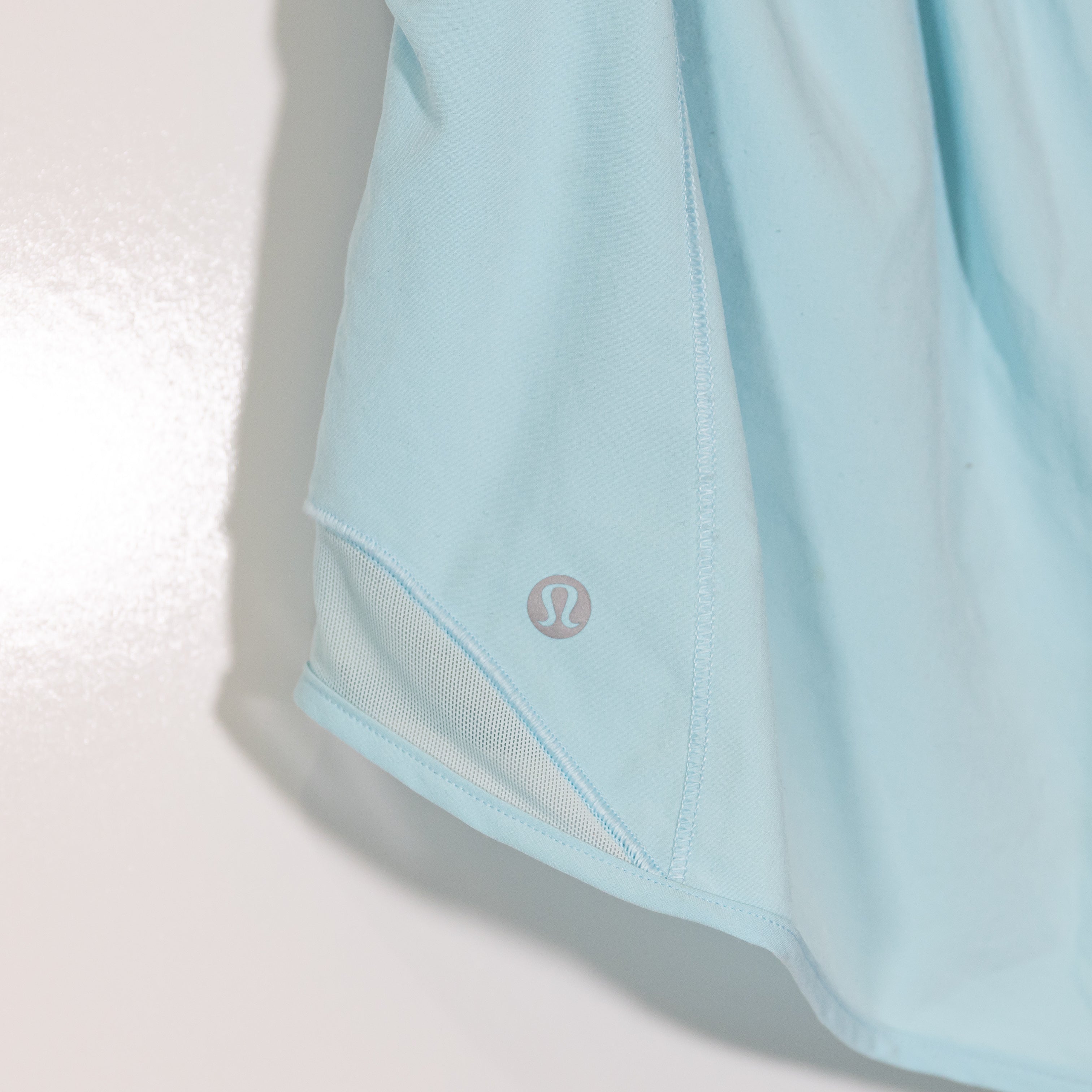 Lululemon Women's Hotty Hot Low-Rise Lined Shorts 4in Inseam Cyan Blue 6
