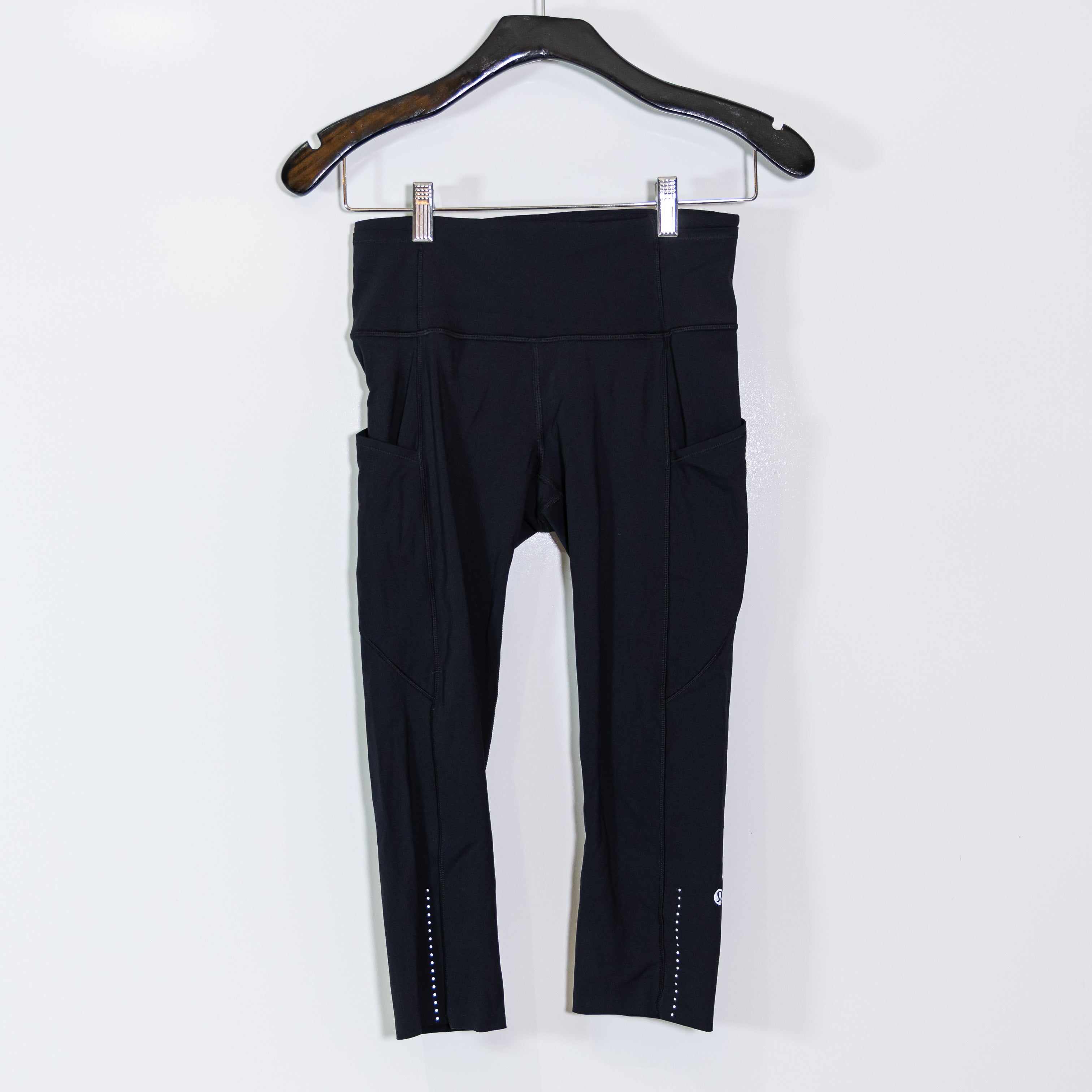 Lululemon Women's Fast And Free Athletic Work Out Cropped Leggings Black 6