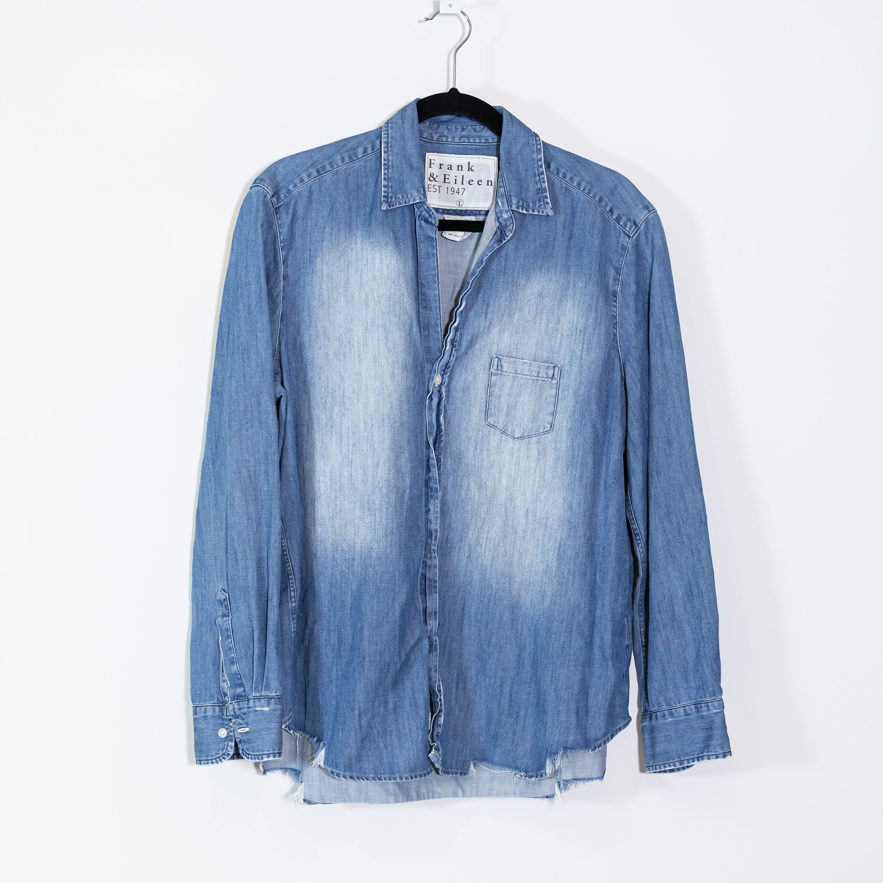 Frank & Eileen Eileen Denim Relaxed Collared Button Down Long Sleeve Shirt Large