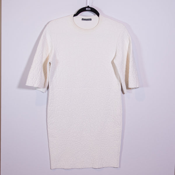 Alexander McQueen Allover Textured Knit Stretch Crew Neck Half Sleeve Dress S