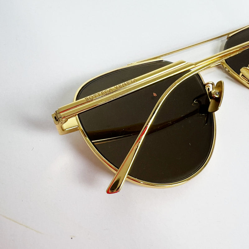 Bottega Veneta BV1013SK Gold Metallic Frame Over Size Aviator Sunglasses