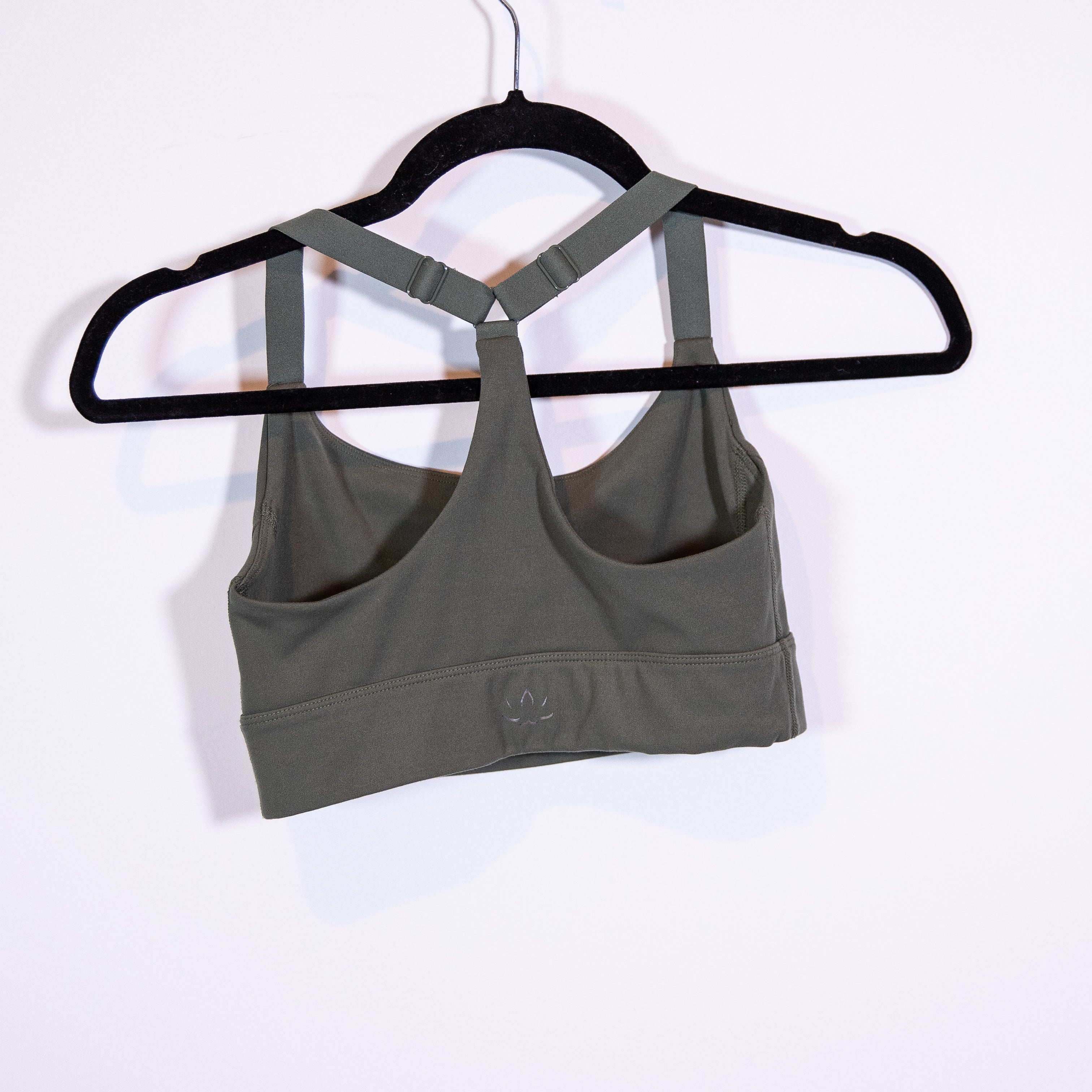 Beyond Yoga Powerbeyond Strive Long Line Racerback Sports Bra Modern Olive XS