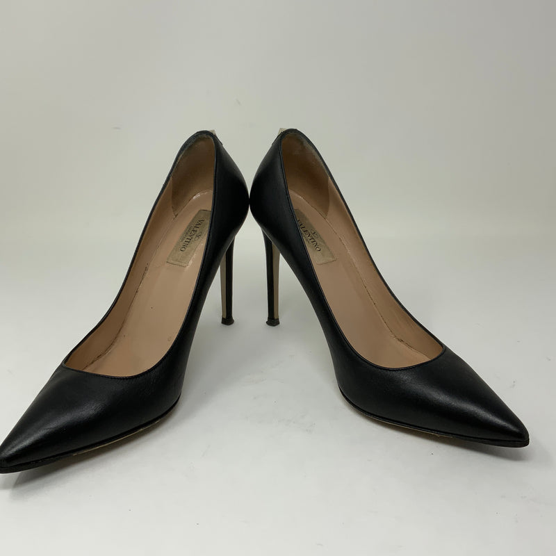 Valentino Garavani Leather Pointed Toe Pyramid Stud Stiletto High Heels Shoes