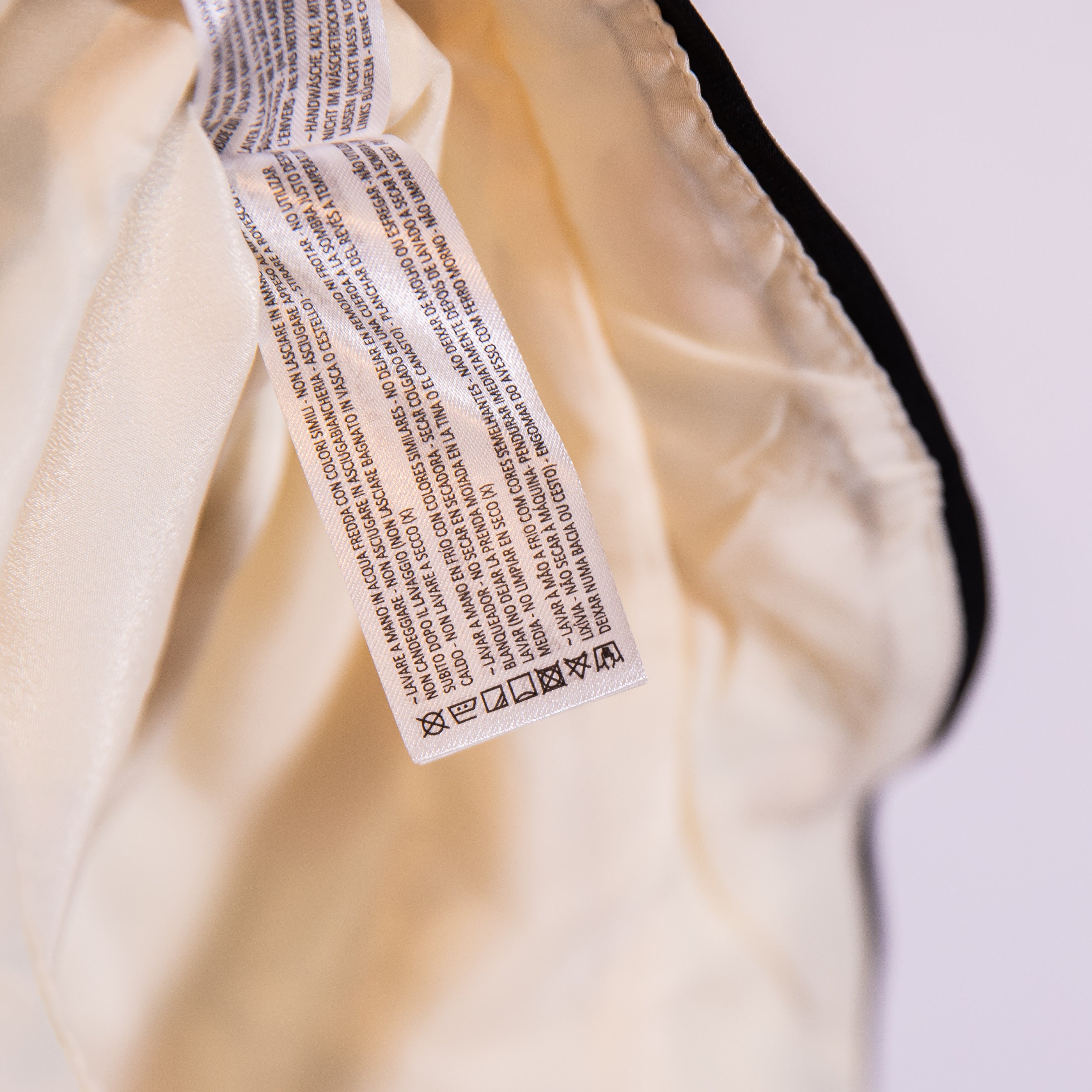 C/MEO Collective Entitle High Waisted Ruffle Vanilla Floral Flower Print Shorts