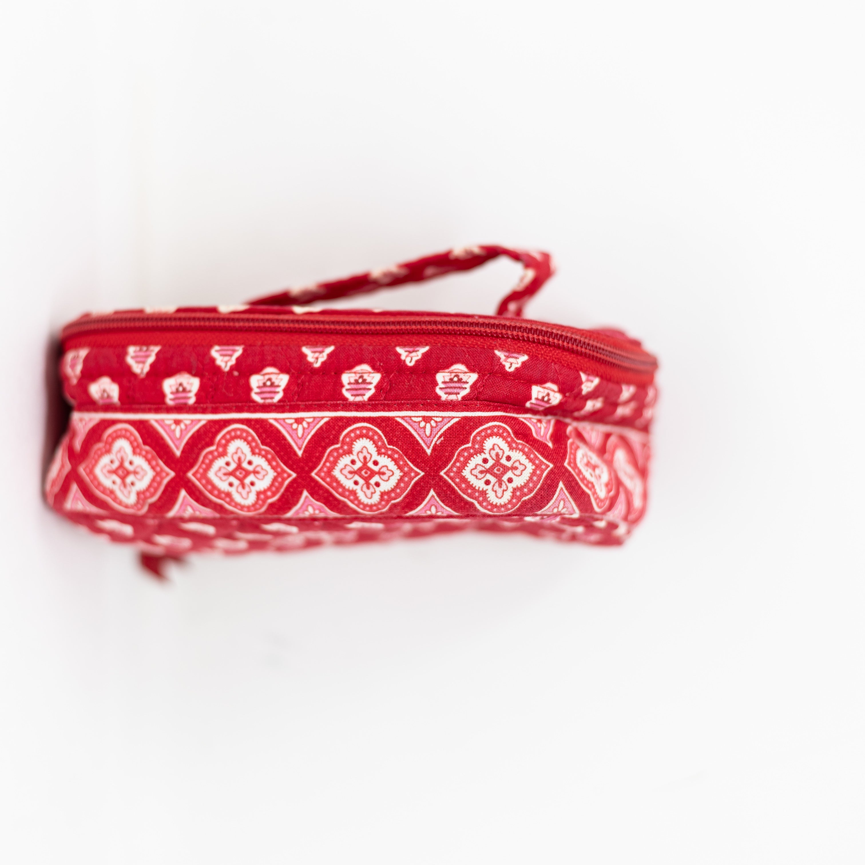 Vera Bradley Cotton Quilted Travel Makeup Jewelry Zip Around Bag Nantucket Red