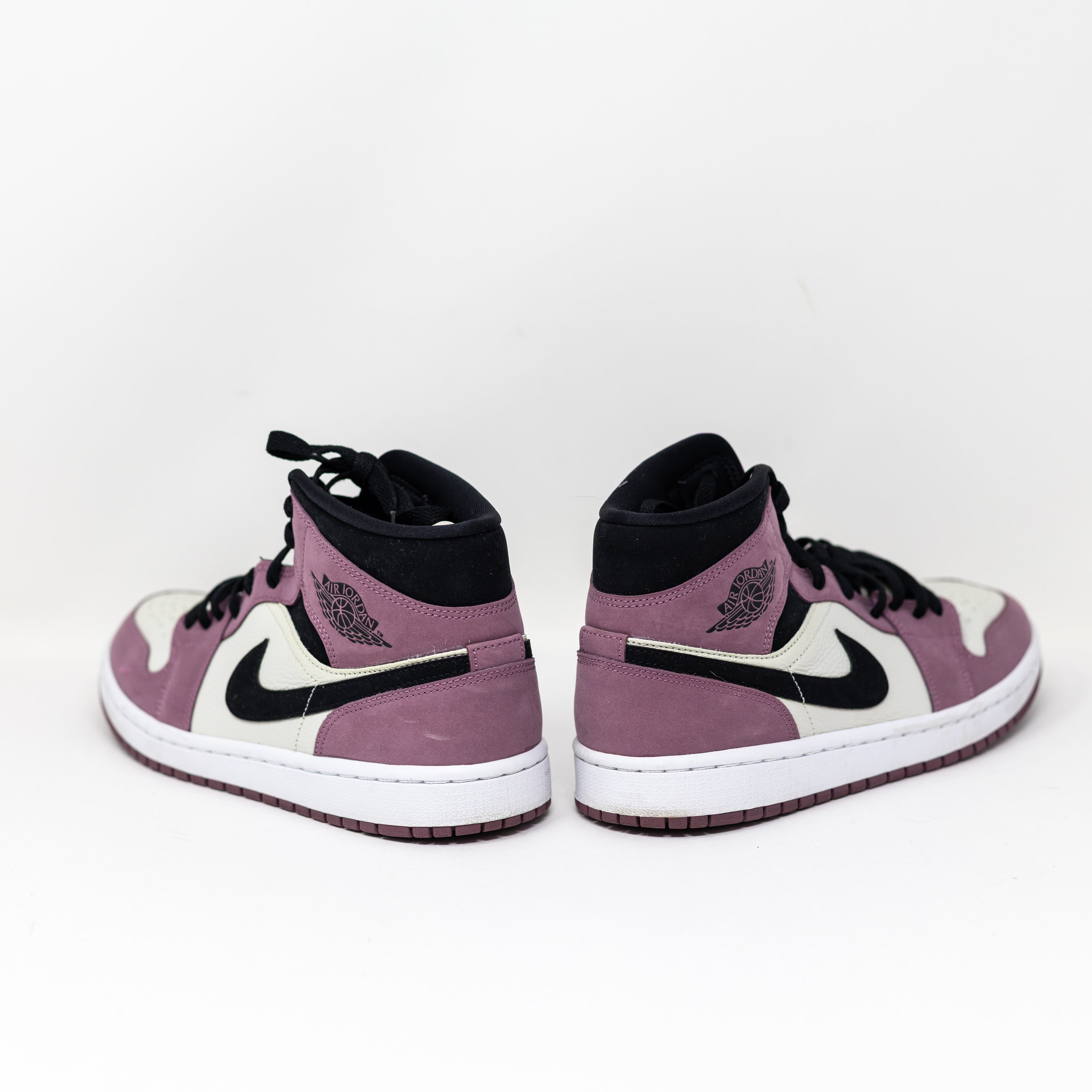 Nike Women's Jordan 1 Mid SE Light Mulberry High Top Lace Up Sneakers Shoes 9