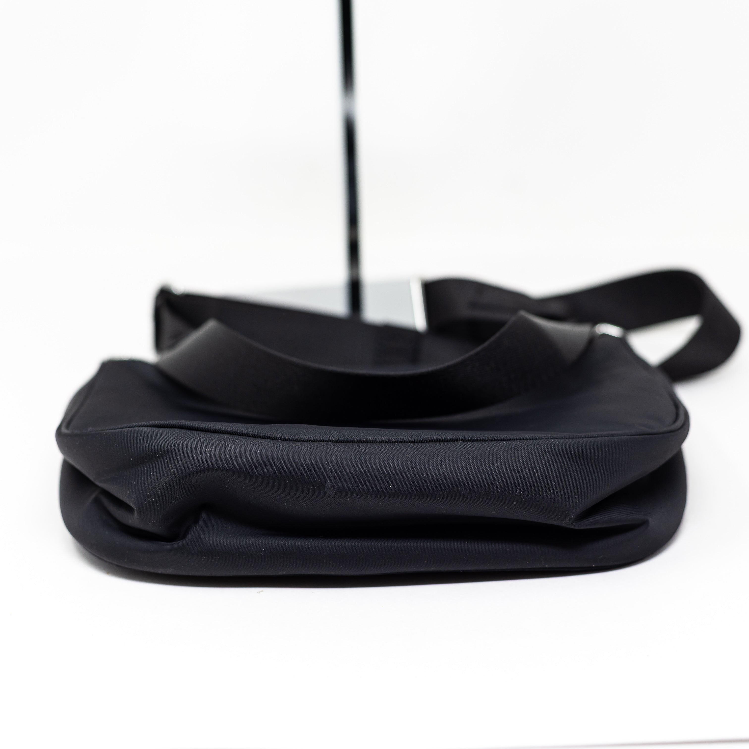 Lululemon Women's City Essentials Convertible Crossbody Shoulder Purse Bag Black