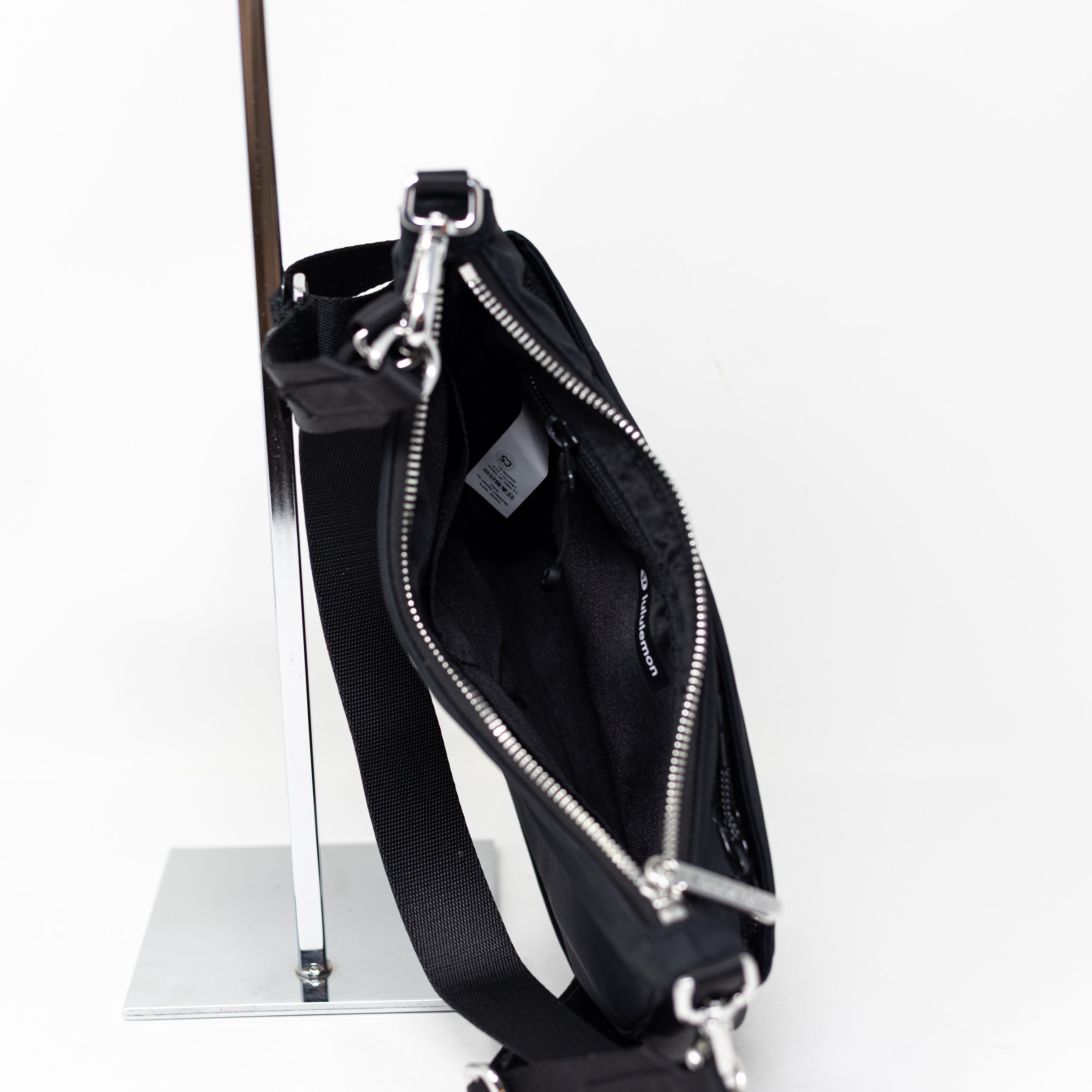 Lululemon Women's City Essentials Convertible Crossbody Shoulder Purse Bag Black