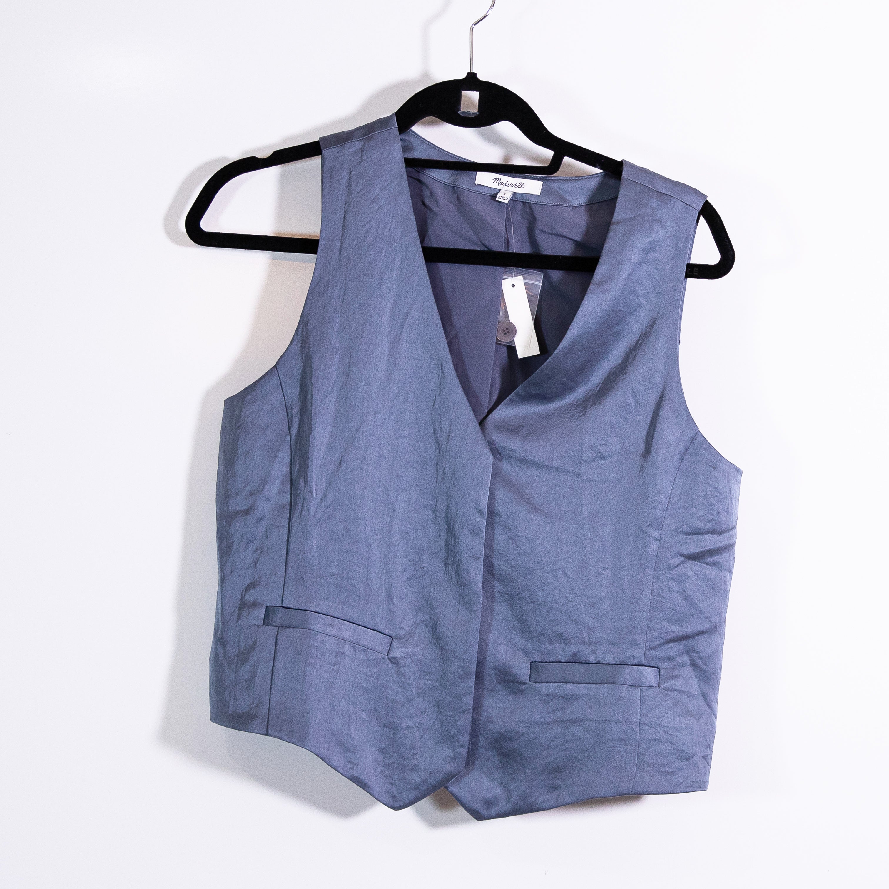 NEW Madewell Women's Button Front Sleeveless Satin Vest Top Sunfaded Indigo 6