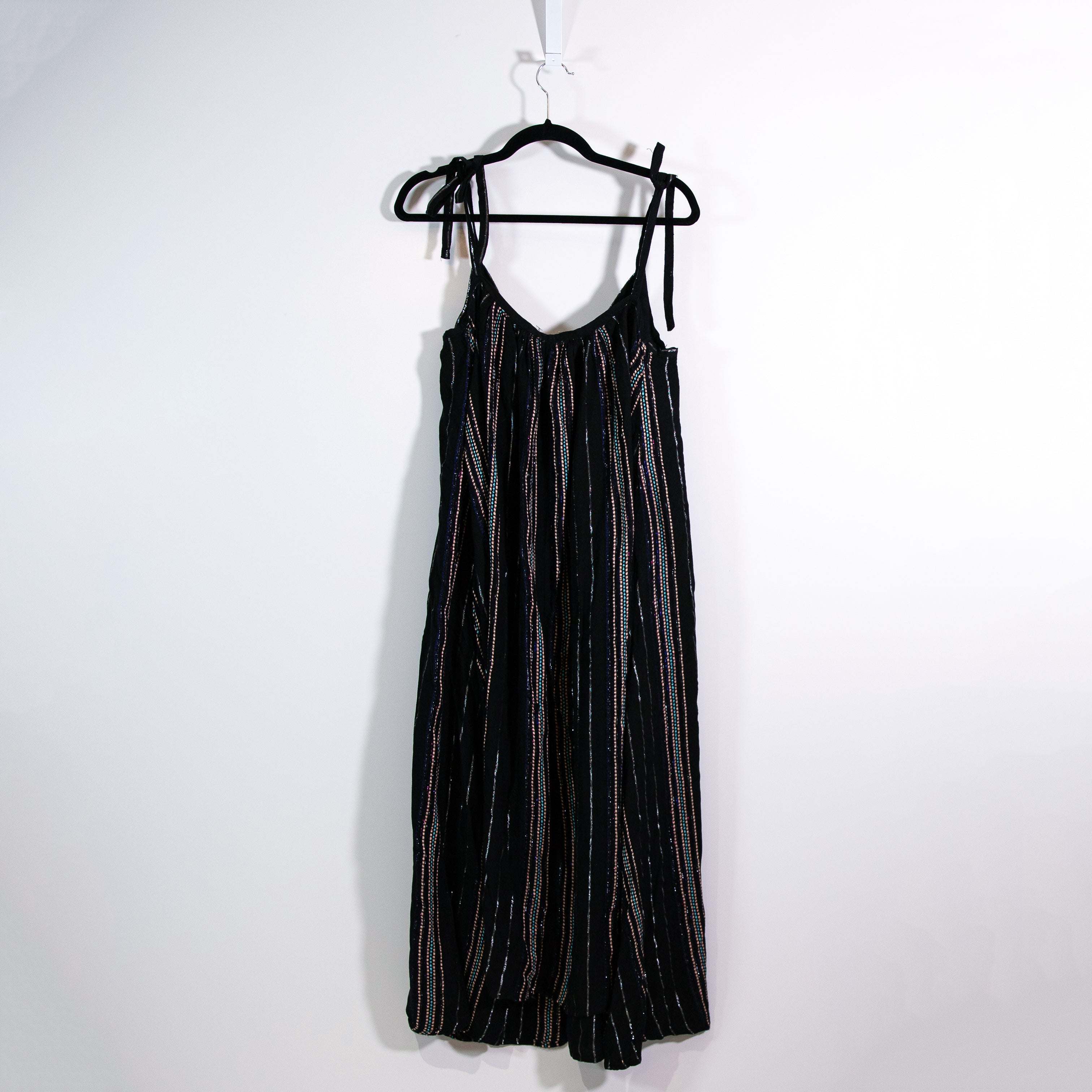 NEW Elan Tie Shoulder Metallic Stripe Print Woven Maxi Dress Swim Coverup Black