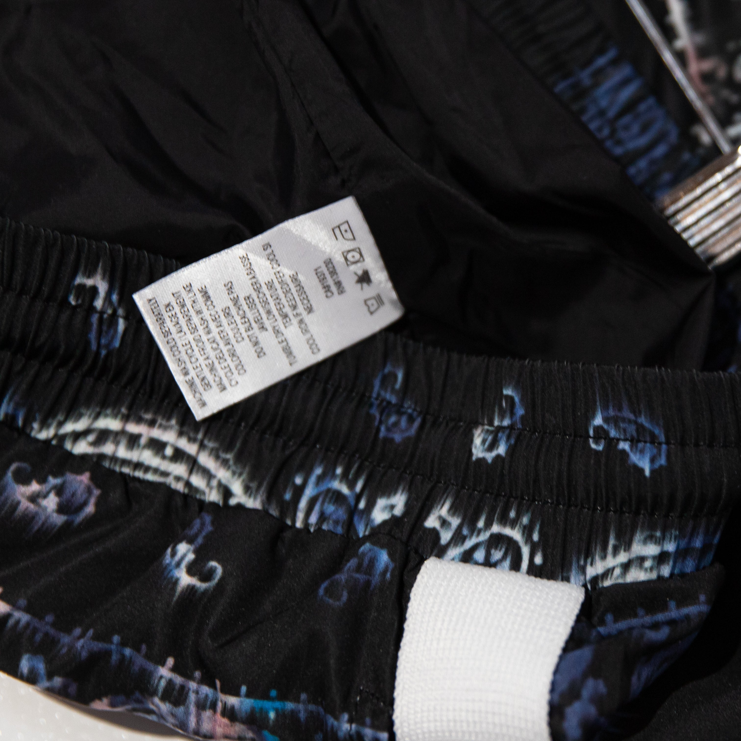 Pam & Gela Paisley Bandana Print Pattern Windbreaker Mini Pull On Shorts Large