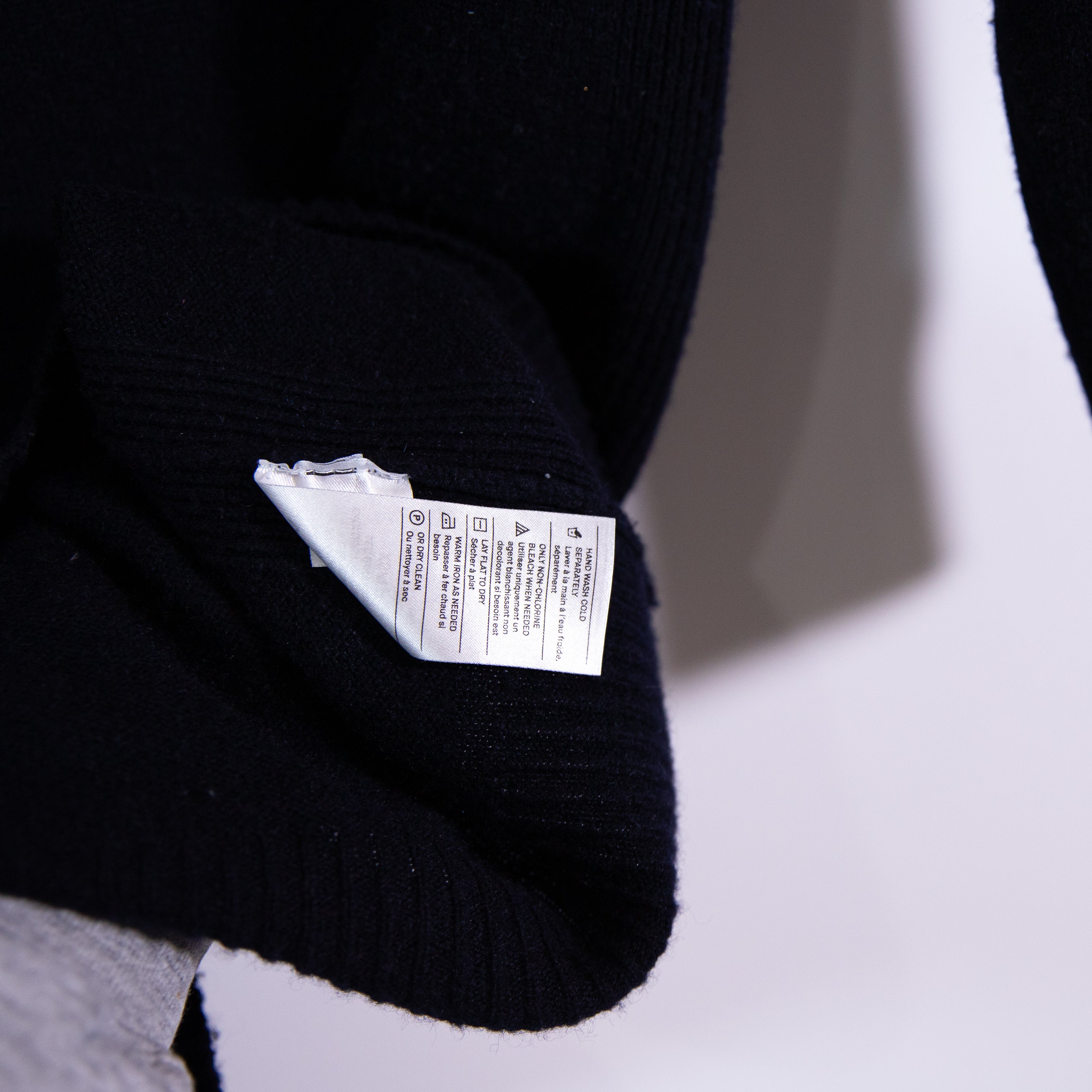 Vince Women's Wool Cashmere Stretch Knit V Neck Pullover Sweater Dress Black XS