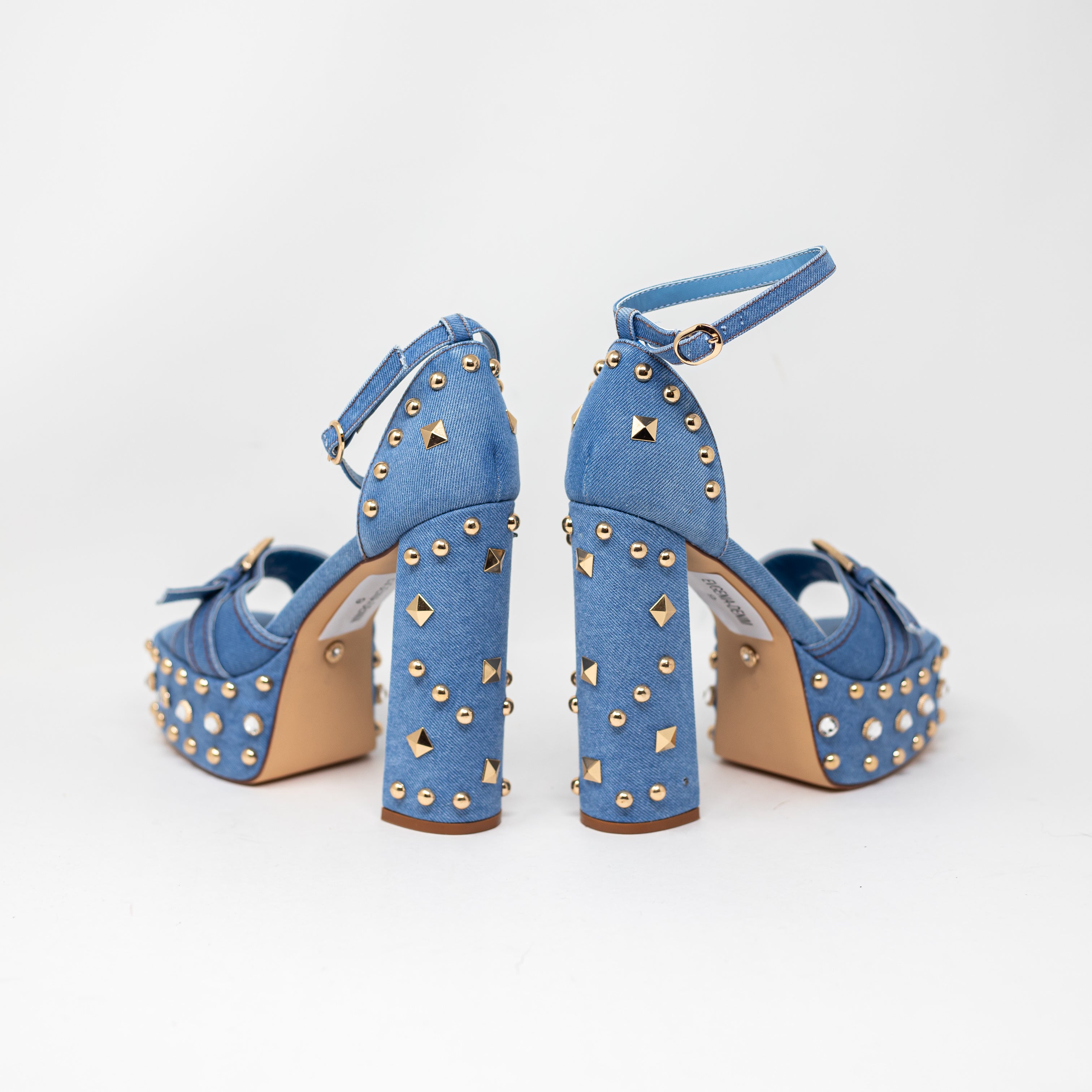 NW Azalea Wang Evgenia Denim Platform Studded Embellished Sandals Heels Blue 6