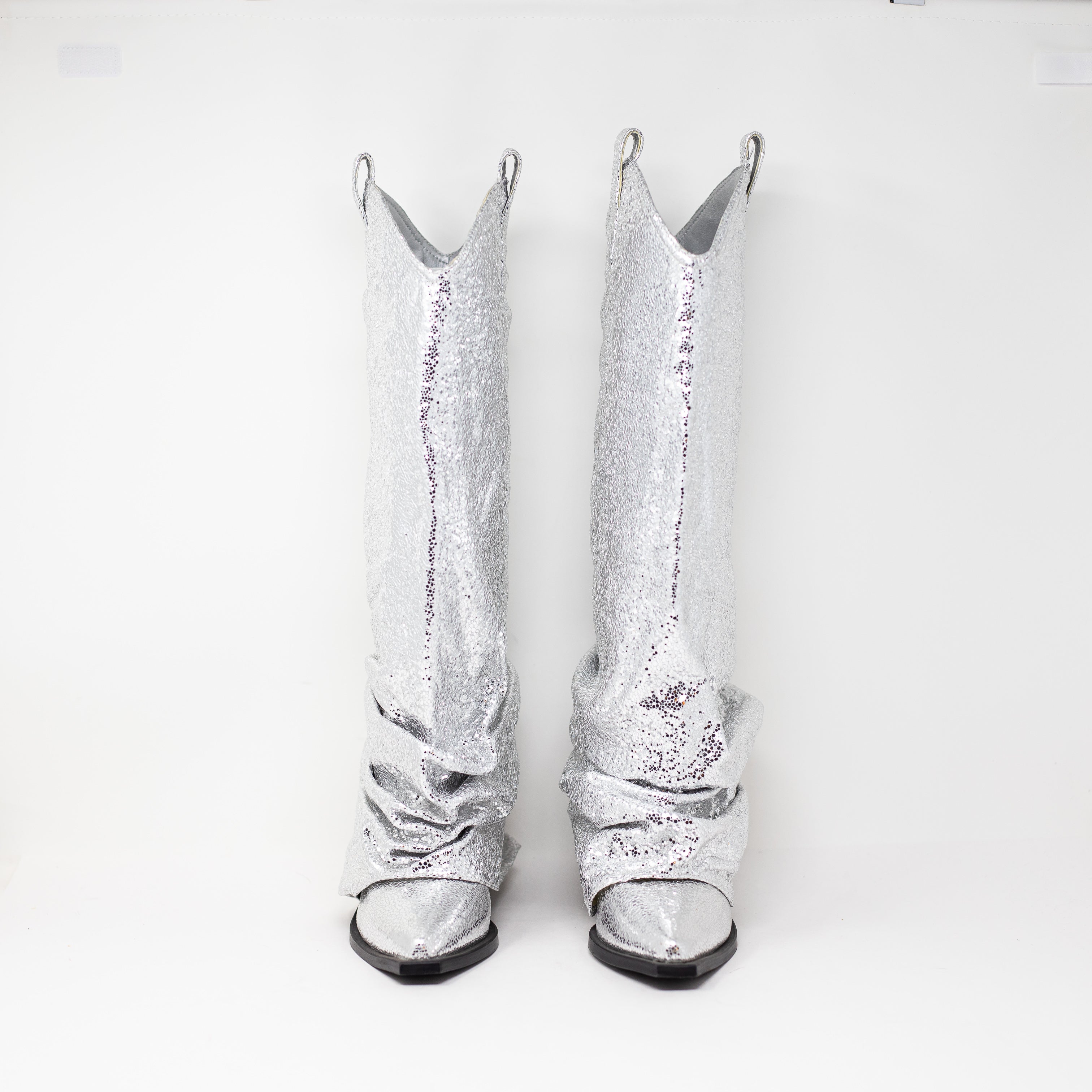 NEW Azalea Wang Shawnee Silver Metallic Scrunched Western Cowboy Boots Shoes 6