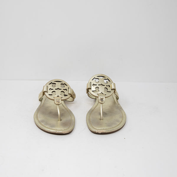 Tory Burch Miller Metallic Gold Logo Emblem Leather Slip On Sandals Shoes 8.5