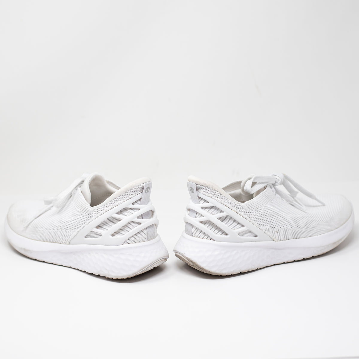 Kizik Athens Woven Low Top Lace Up Casual Sneakers Shoes White 7.5