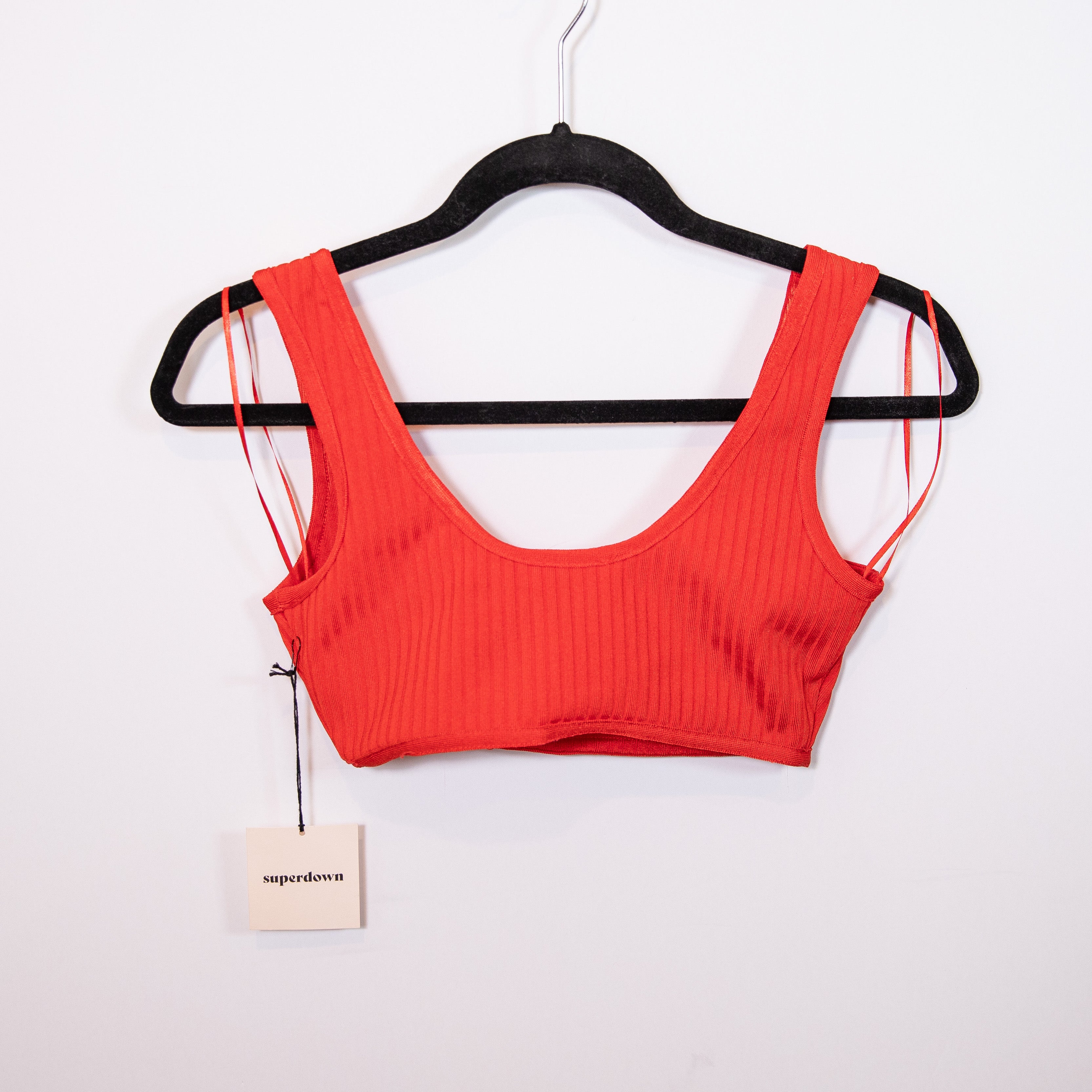 NEW Superdown Akeela Ribbed Knit Stretch Scoop Neck Sleeveless Crop Top Red XS