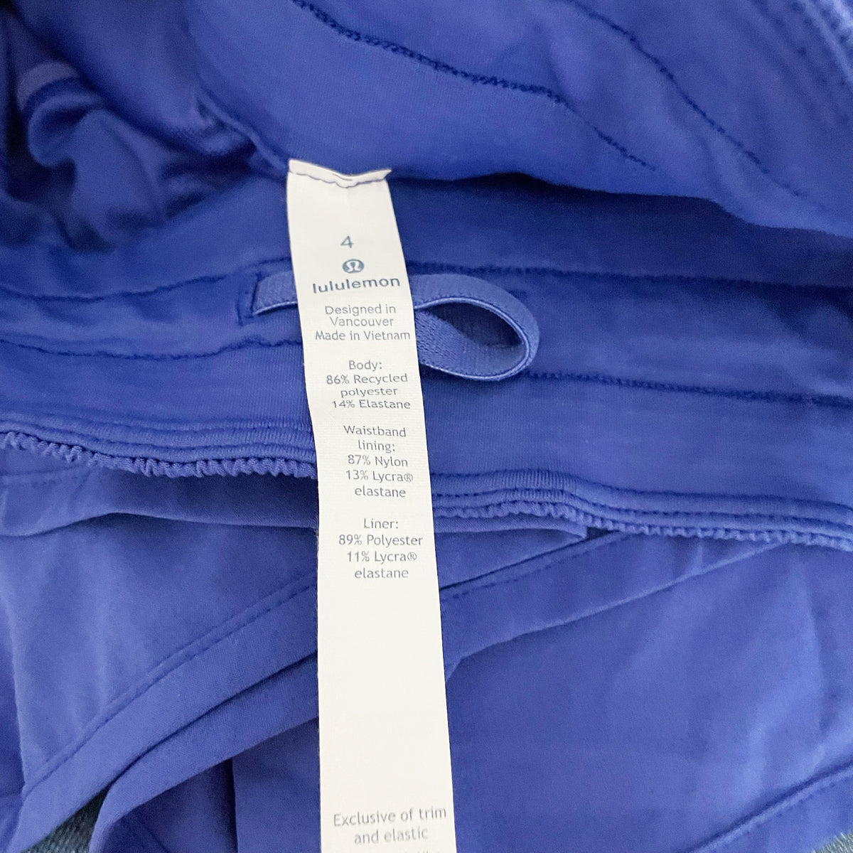 Lululemon Women's Tracker Athletic Work Out Running Short V 4" Moroccan Blue 4