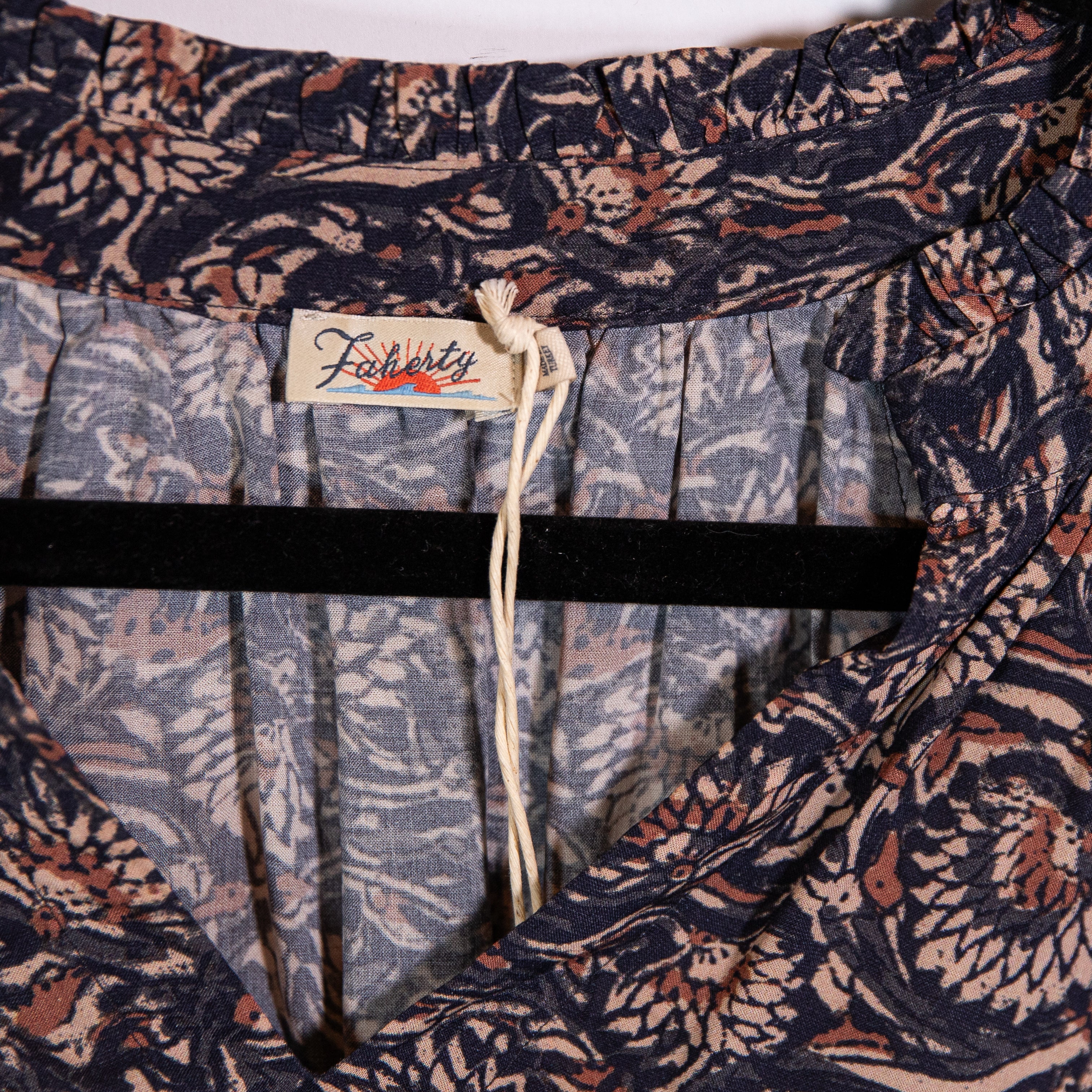 Faherty Portia Quarter Sleeve V Neck Artisan Block Print Pattern Blouse Shirt S