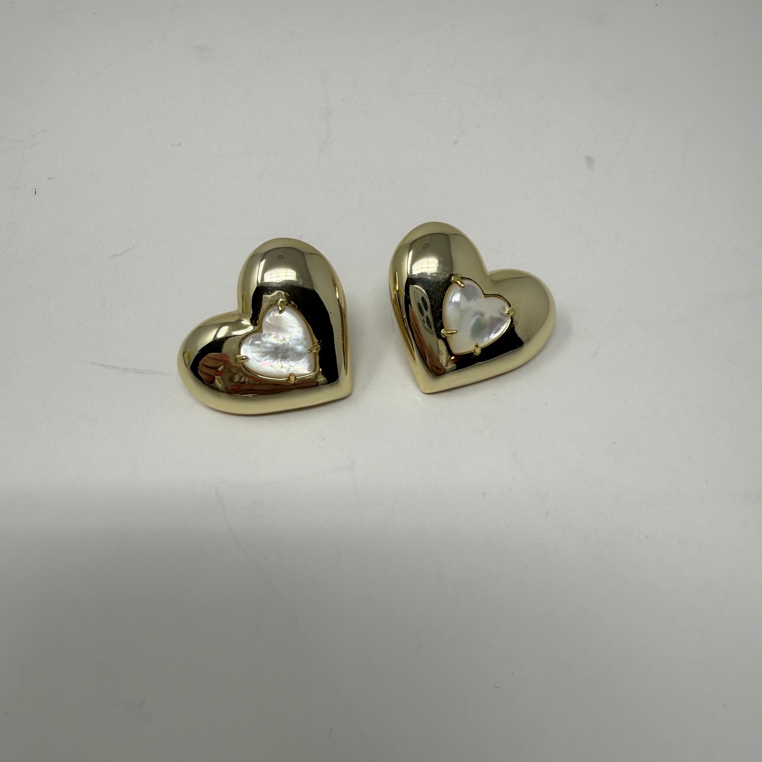 Kendra Scott Sasha Heart 14k Gold Plated Brass Mother Of Pearl Stud Earrings