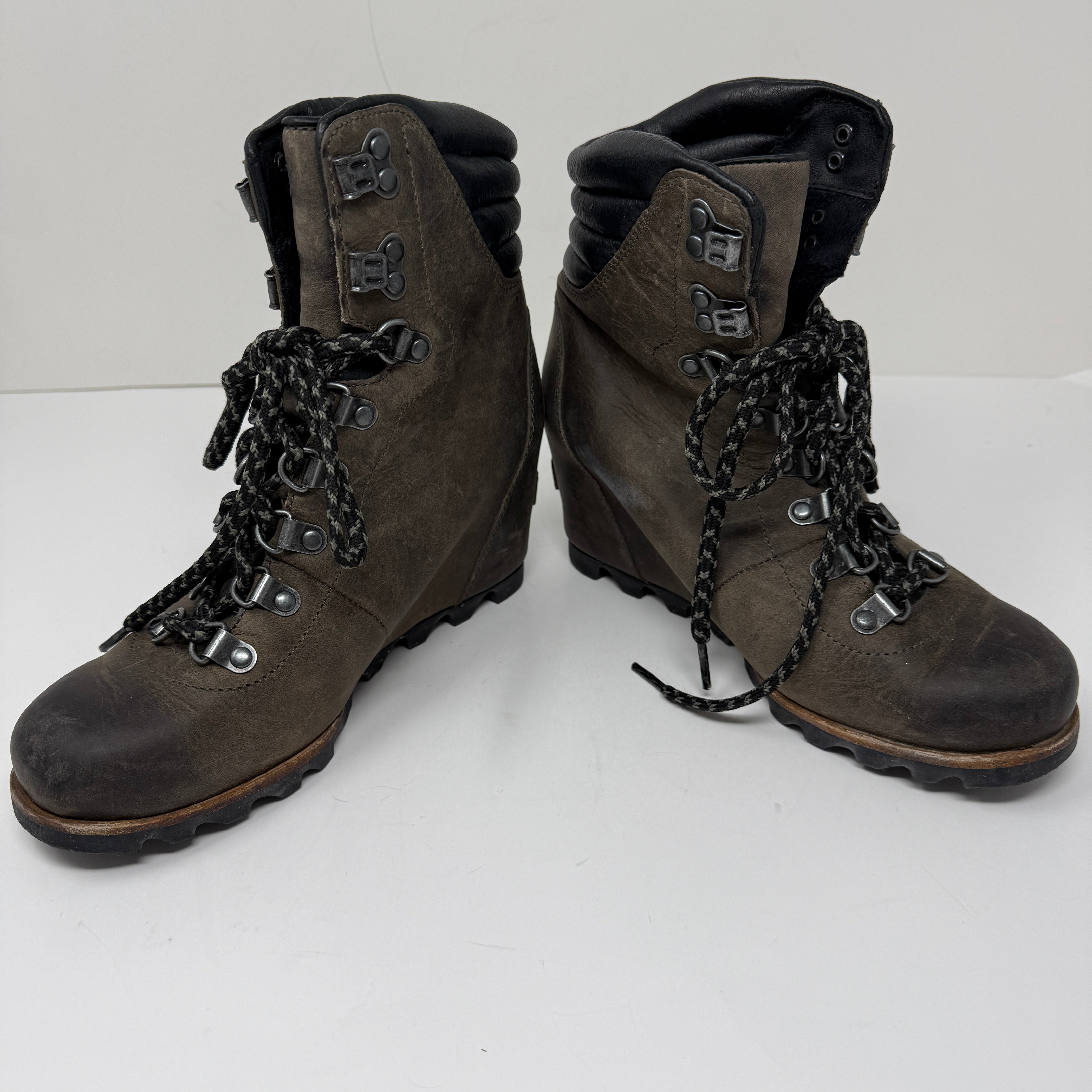 Sorel Women's Conquest Water Resistant Leather Ankle Wedge Booties Shoes 6.5