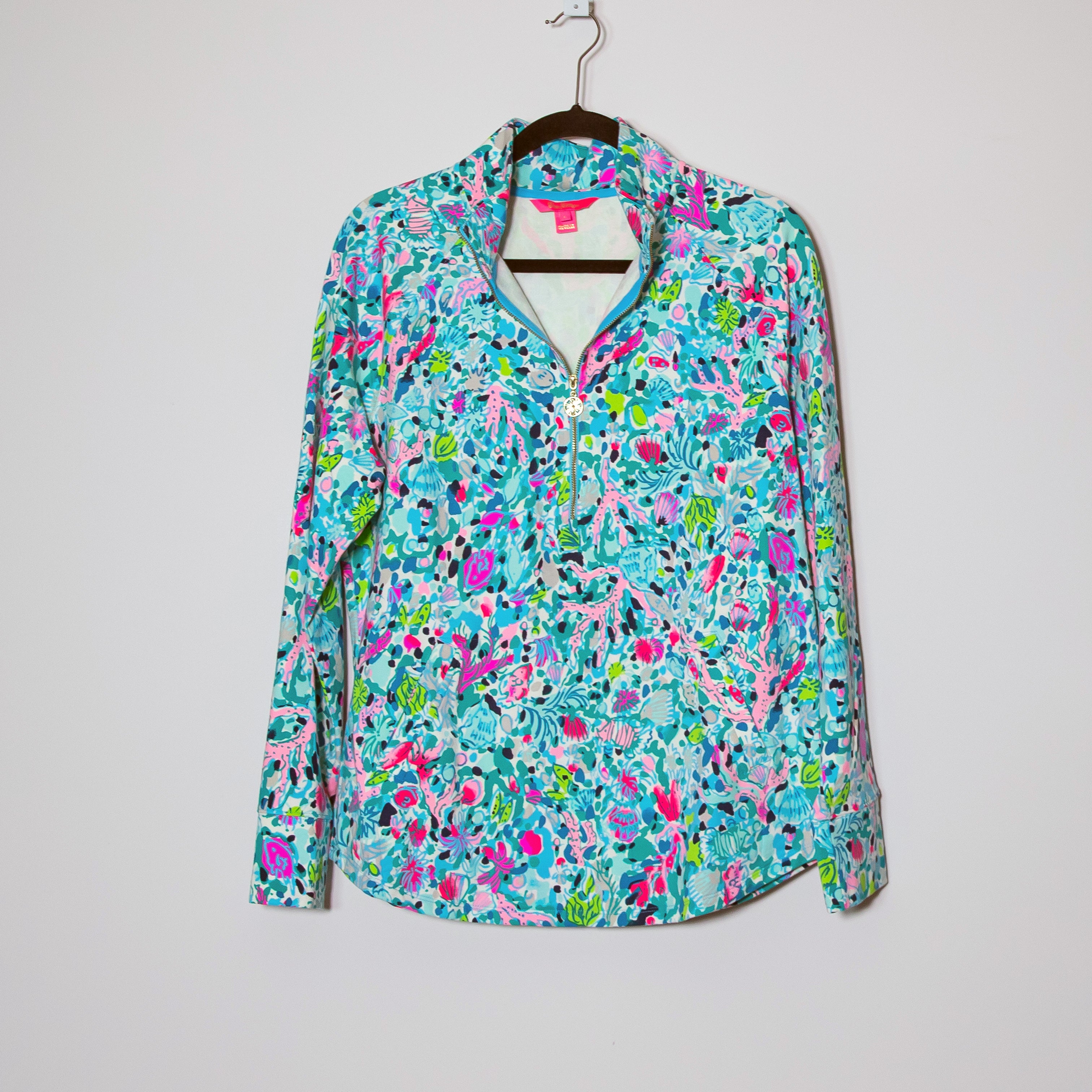 Lilly Pulitzer UPF 50+ Skipper Popover Sweater Multi Dive Bar Graphic Print L