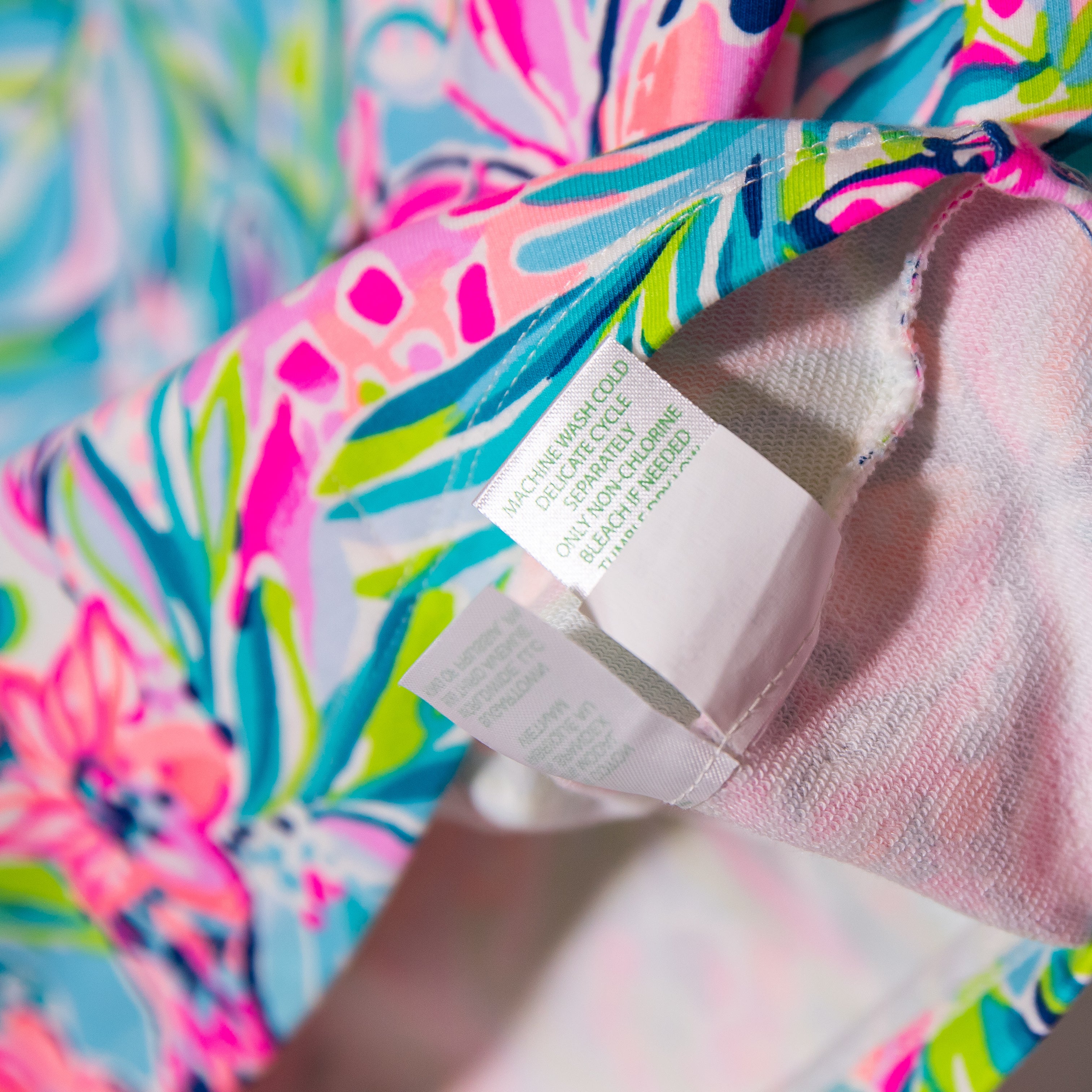 NEW Lilly Pulitzer UPF 50+ Skipper Popover Sweater Lilly's Favorite Things Print