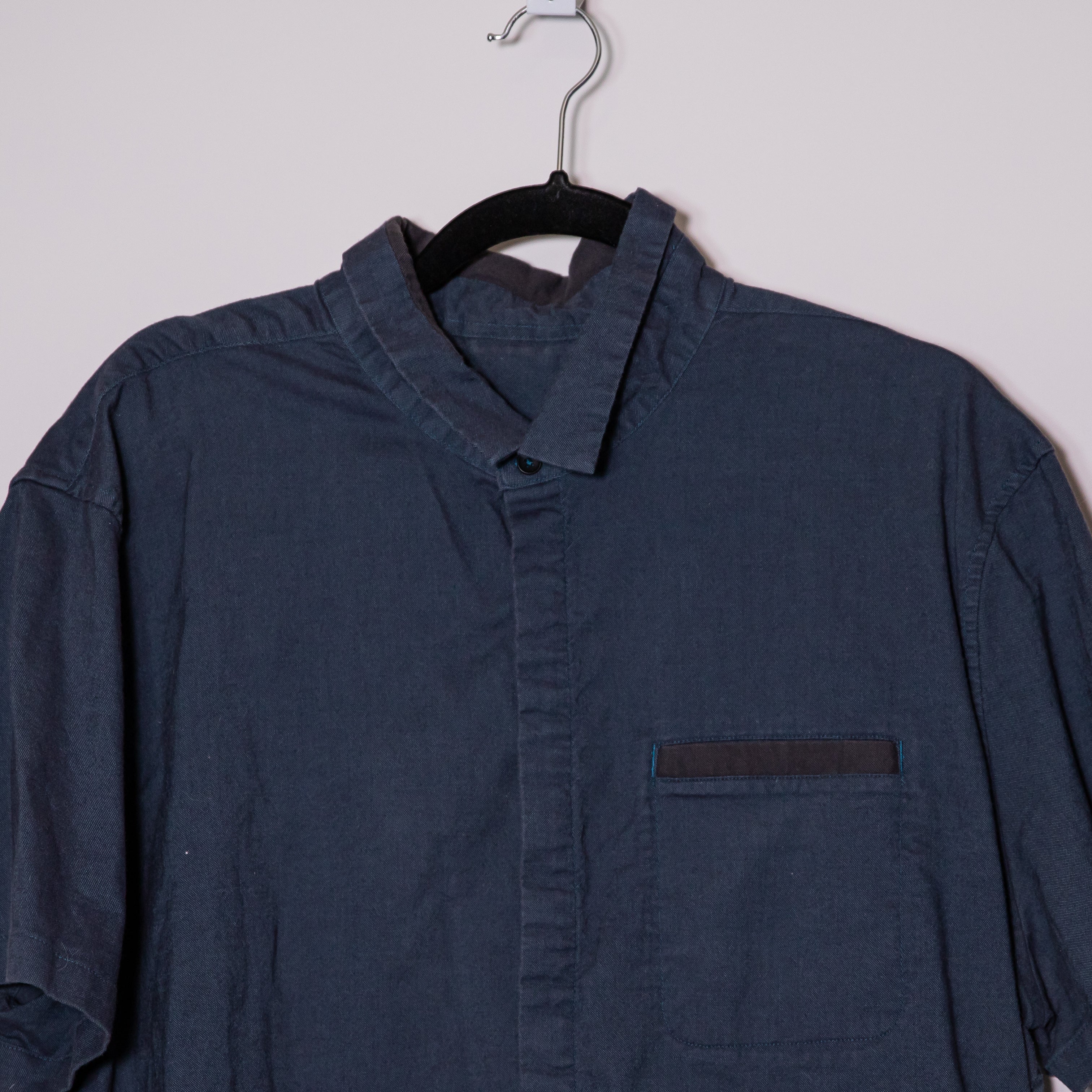 Lululemon Men's Commission Button Down Short Sleeve Collared Cotton Shirt Blue