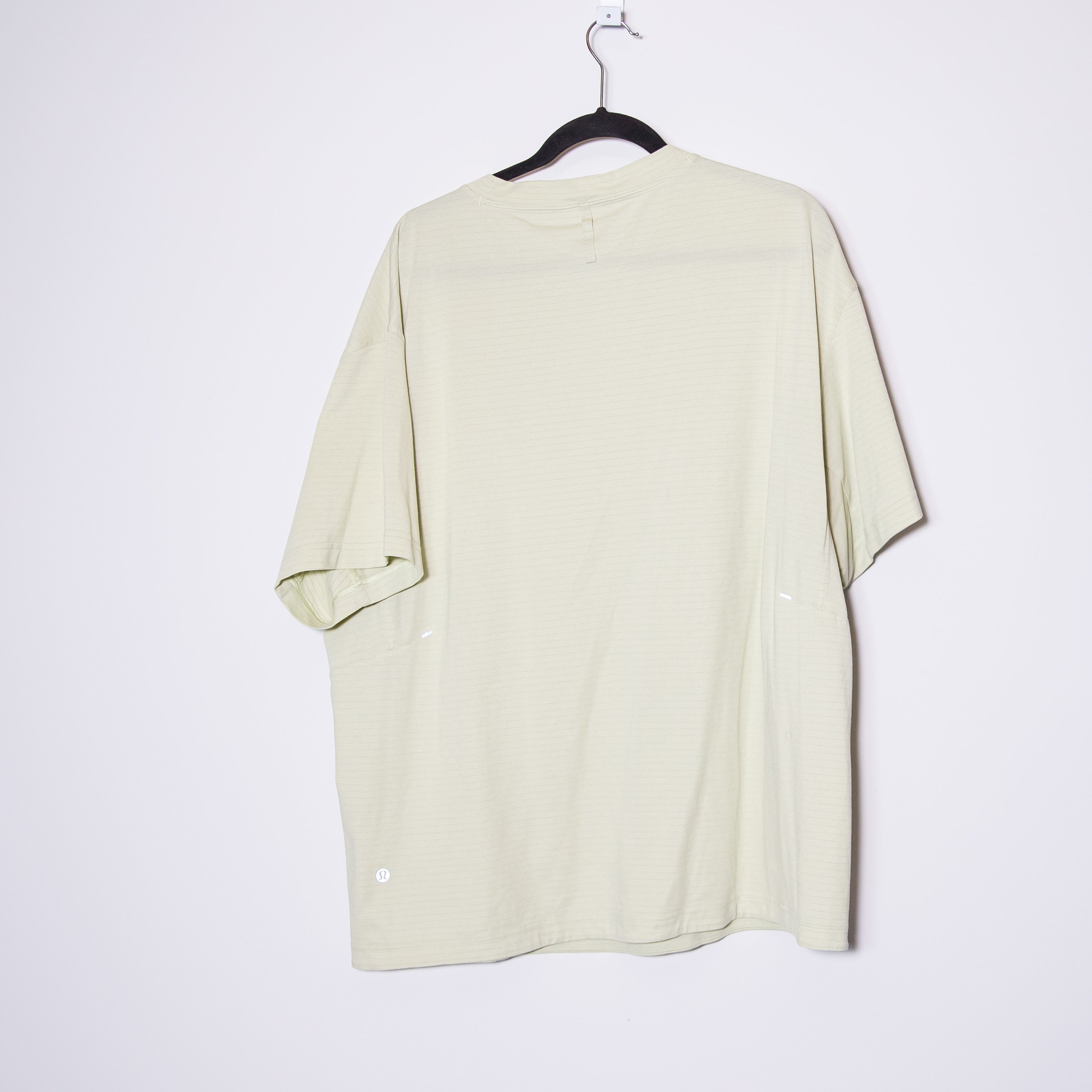 Lululemon Men's Crew Neck Short Sleeve Athletic Work Out Tee Shirt Light Green