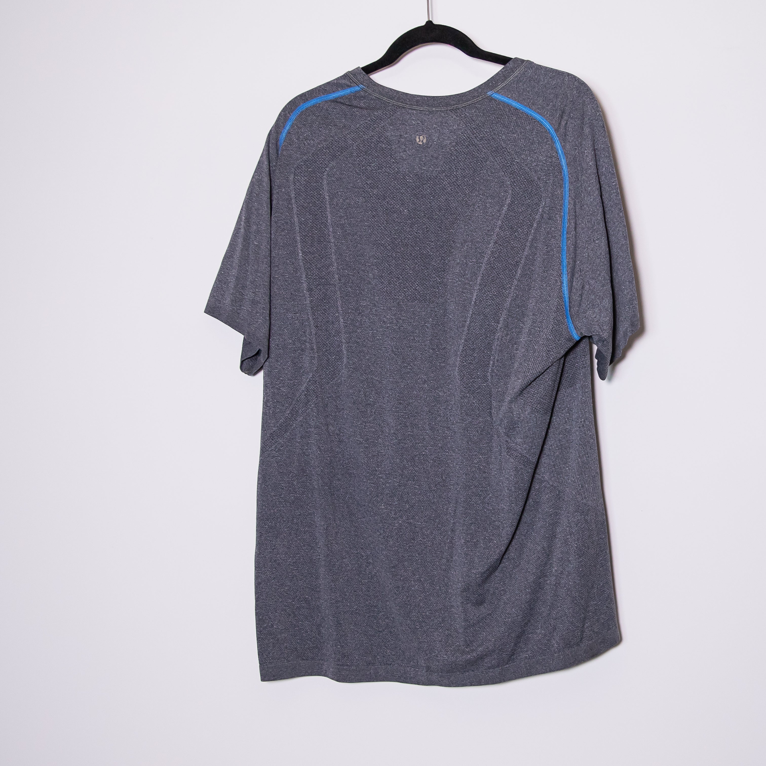 Lululemon Men's Metal Vent Crew Neck Short Sleeve Tee Shirt Top Gray Blue XXL