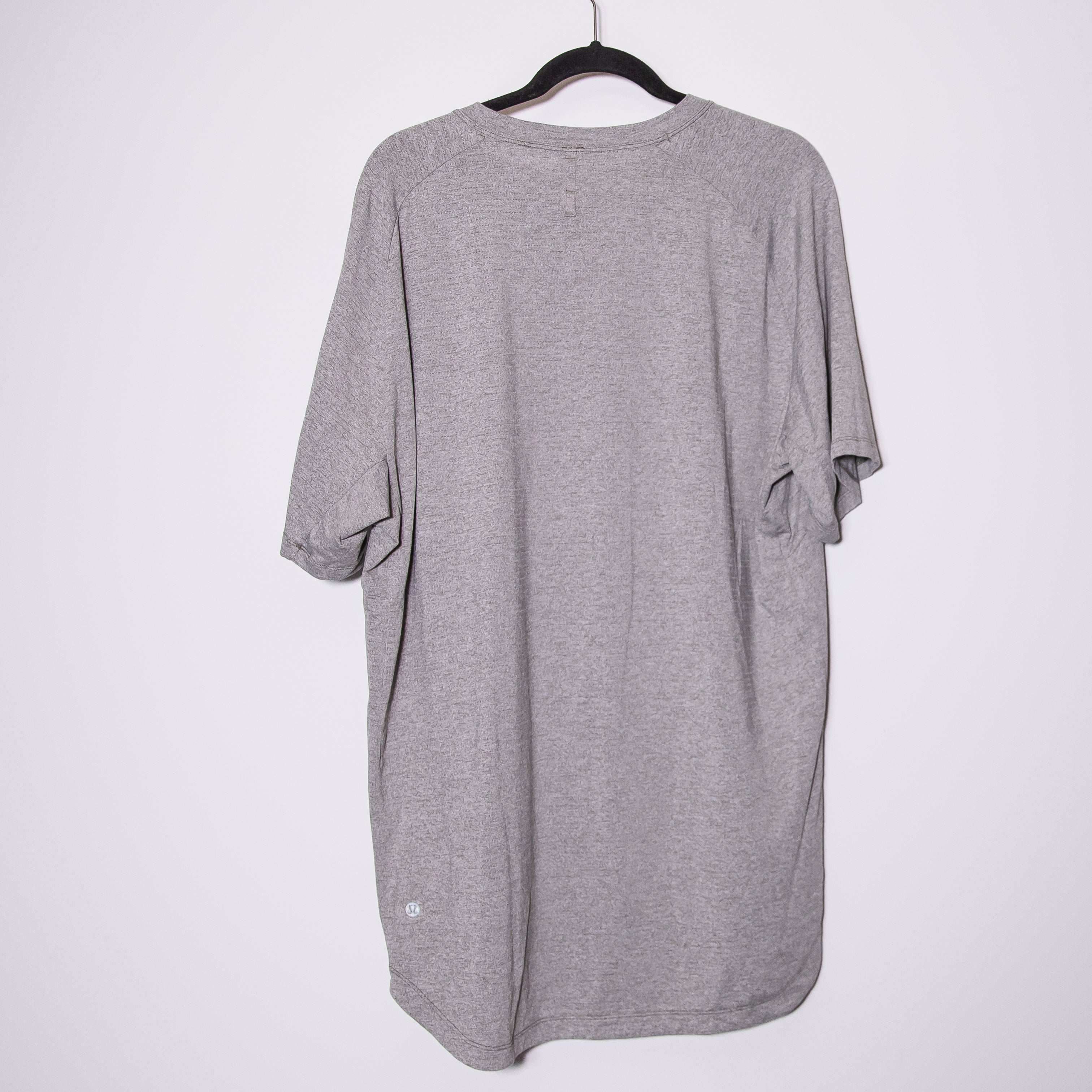 Lululemon Men's Drysense Crew Neck Short Sleeve Tee Shirt Top Gray XXL