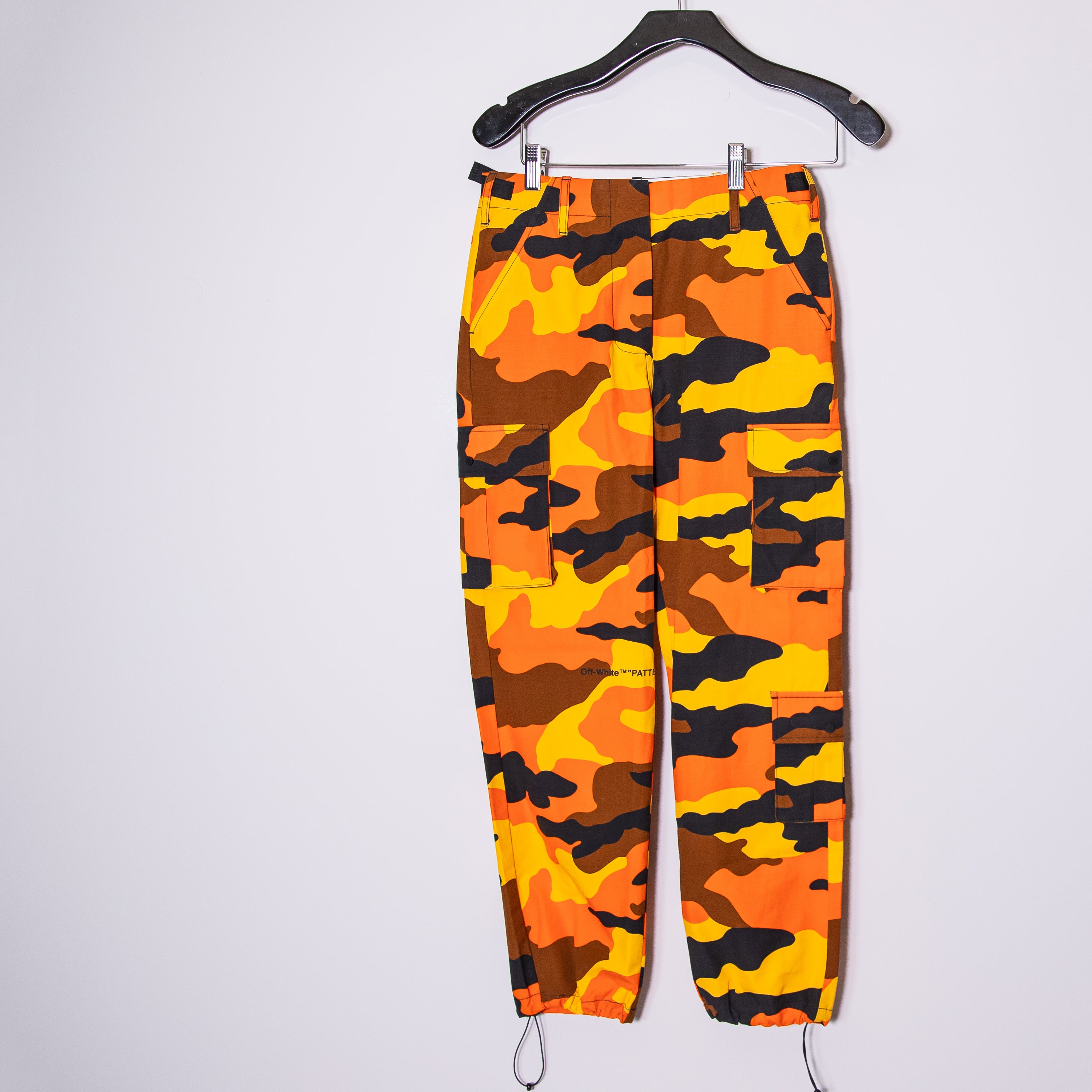 Off-White Main Label Camouflage Army Print Pattern Cotton Cargo Trouser Pants 38