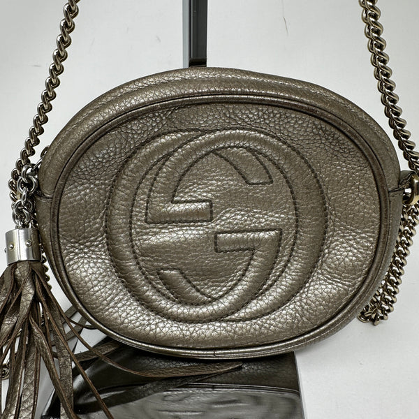 Gucci Soho Linen Round Leather Silver Metallic Top Zipper Crossbody Purse Bag