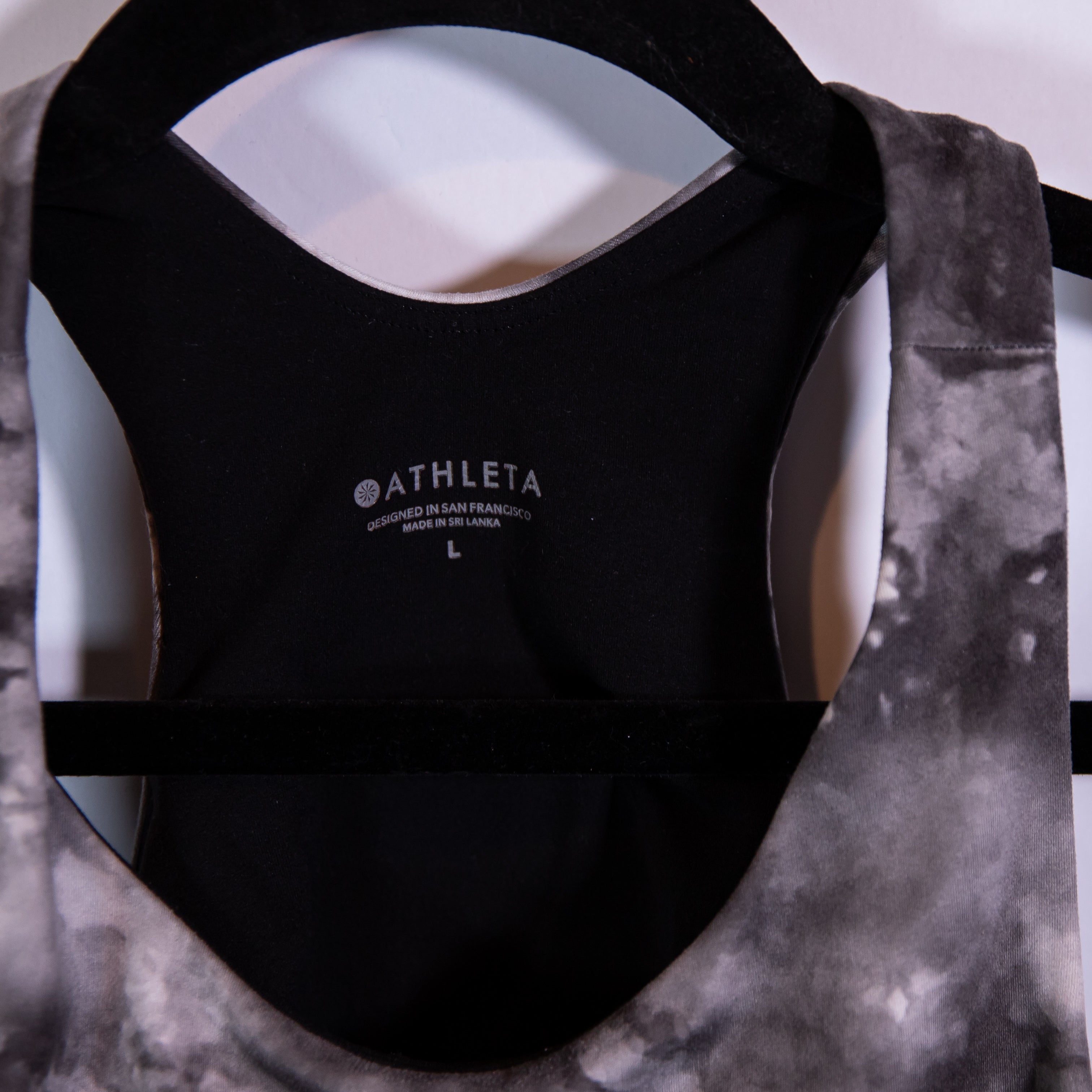 Athleta Conscious Crop Top Racerback Athletic Sports Bra Black Tie Dye Print L