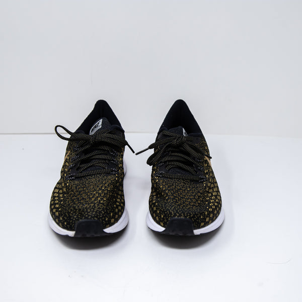 Nike Women's Air Zoom Pegasus 35 Metallic Gold Black Lace Up Athletic Sneakers