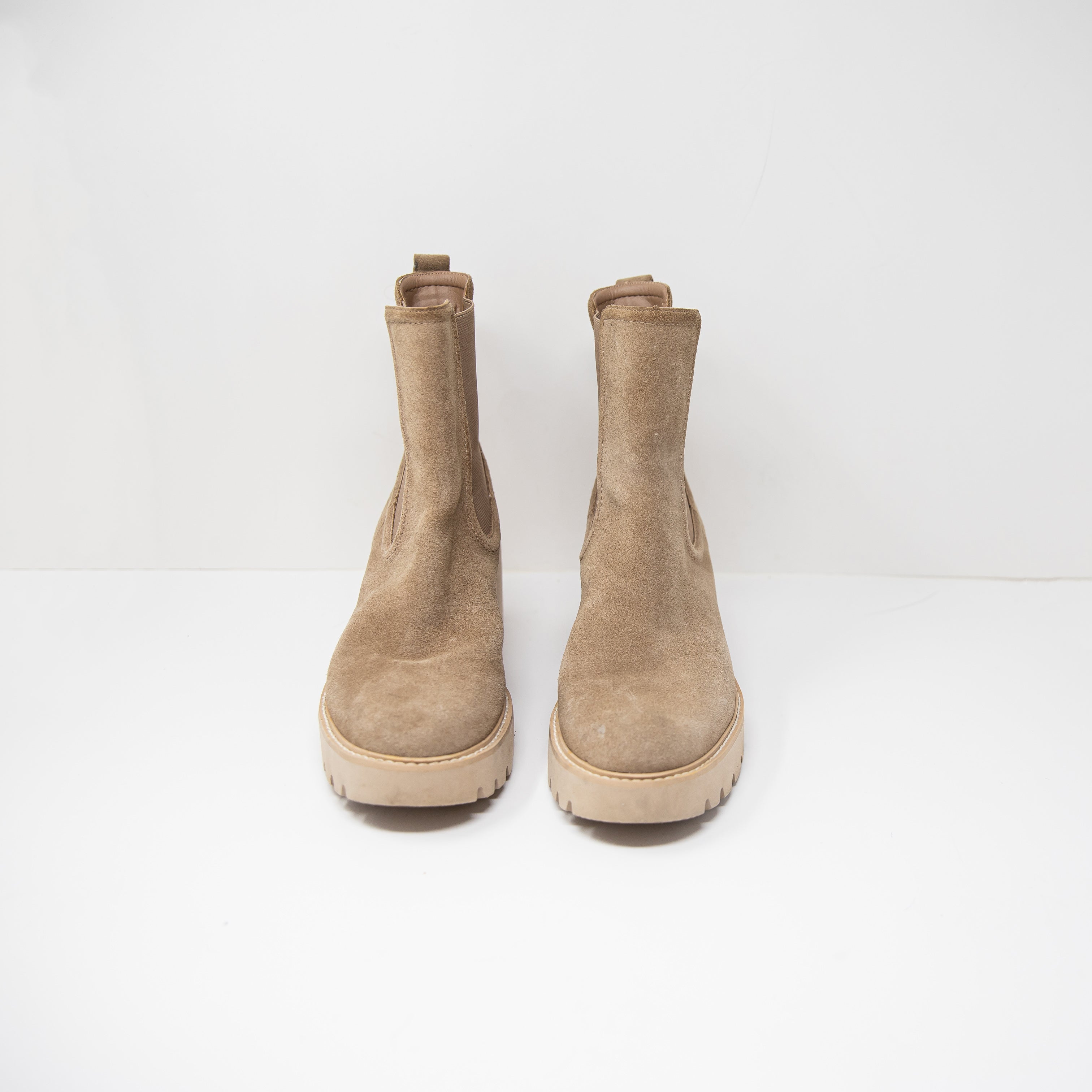 Dolce Vita Hawk H2O Pull On Ankle Lug Sole Booties Shoes Mushroom Suede 11