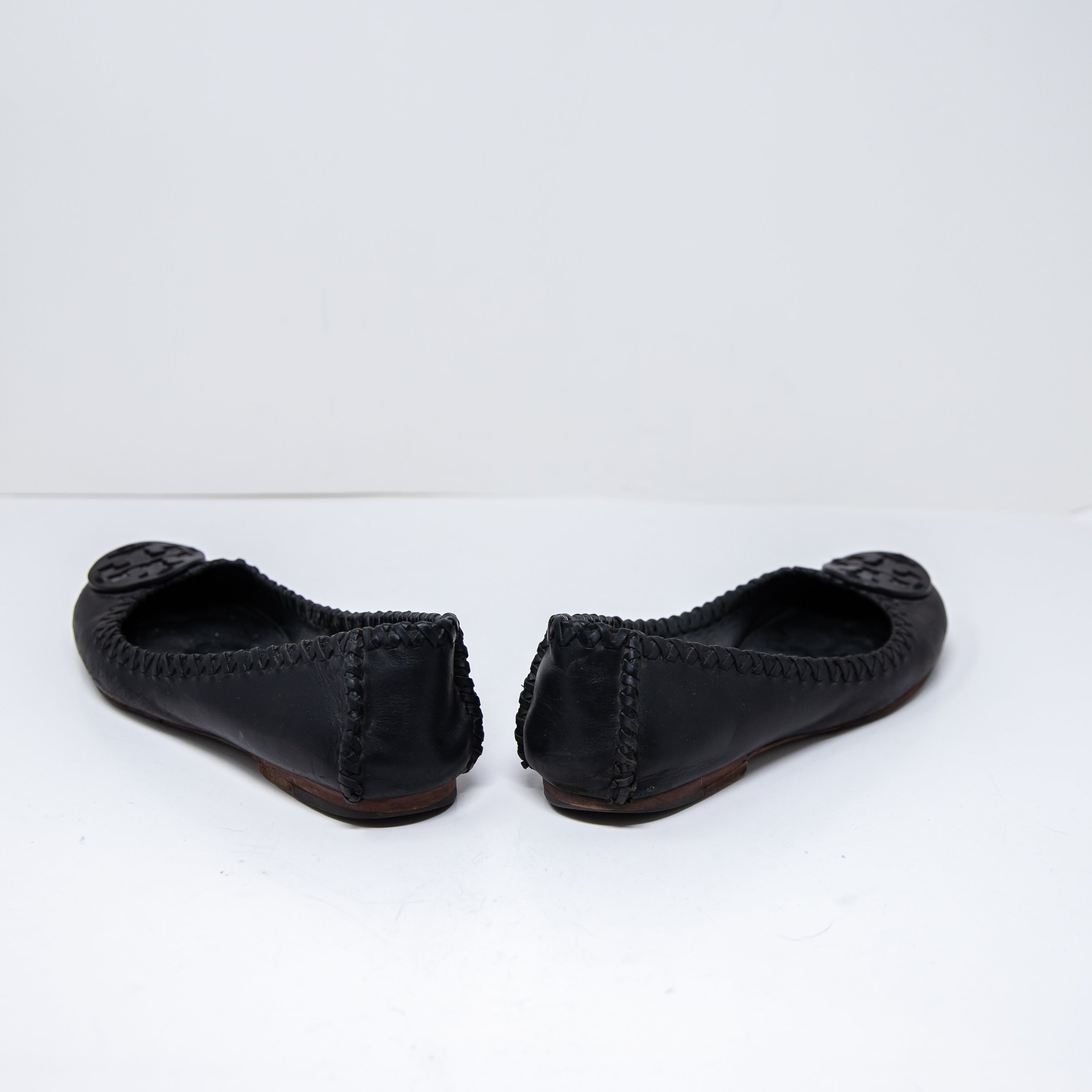 Tory Burch Women's Gabi Whipstitch Genuine Leather Slip On Ballet Flats Shoes