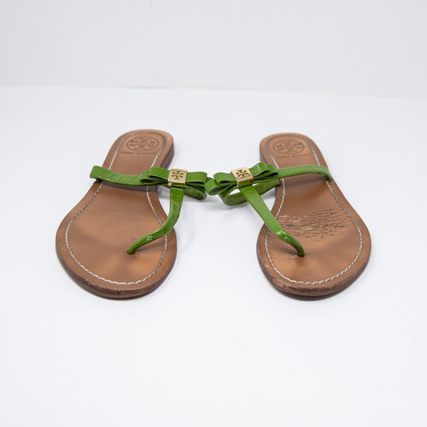 Tory Burch Leighann Flat thong Patent Saffiano Leather Sandals Leaf Green Shoes