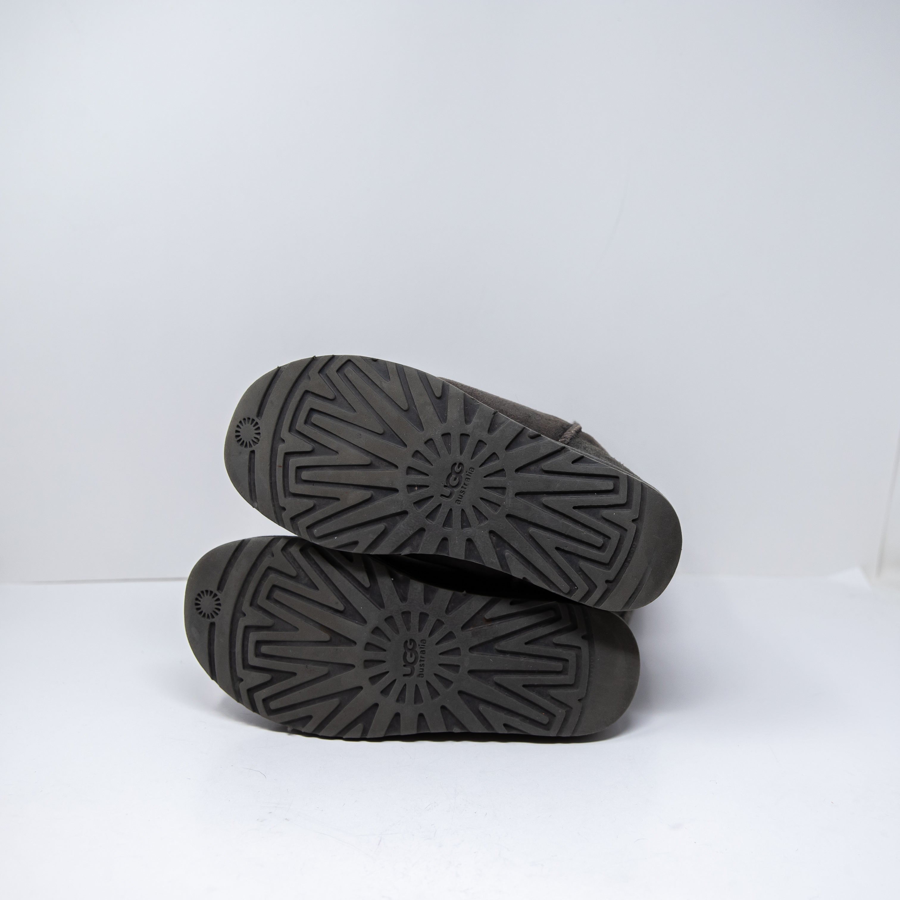 Ugg Women's Genuine Suede Shearling Lined Pull On Waterproof Snow Boots Shoes 7